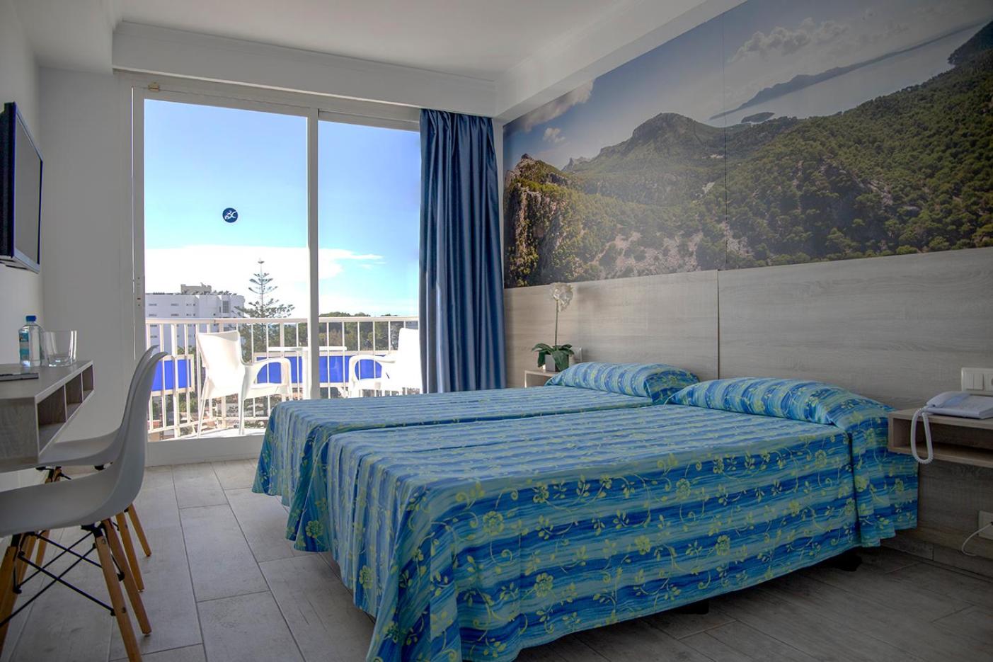 Habitación Doble Superior con Vista al Jardín