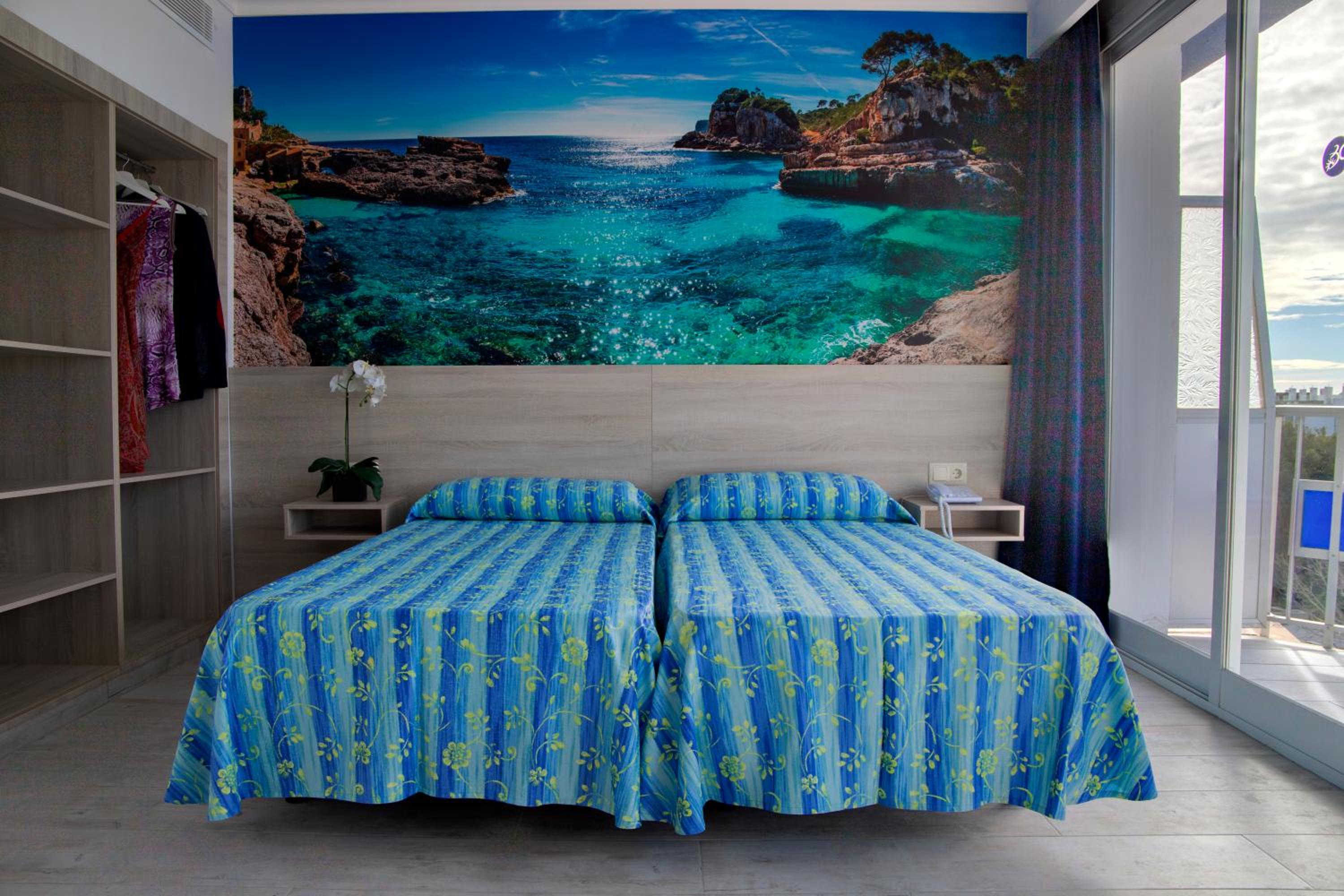 Superior Twin Room with Garden View photo 3