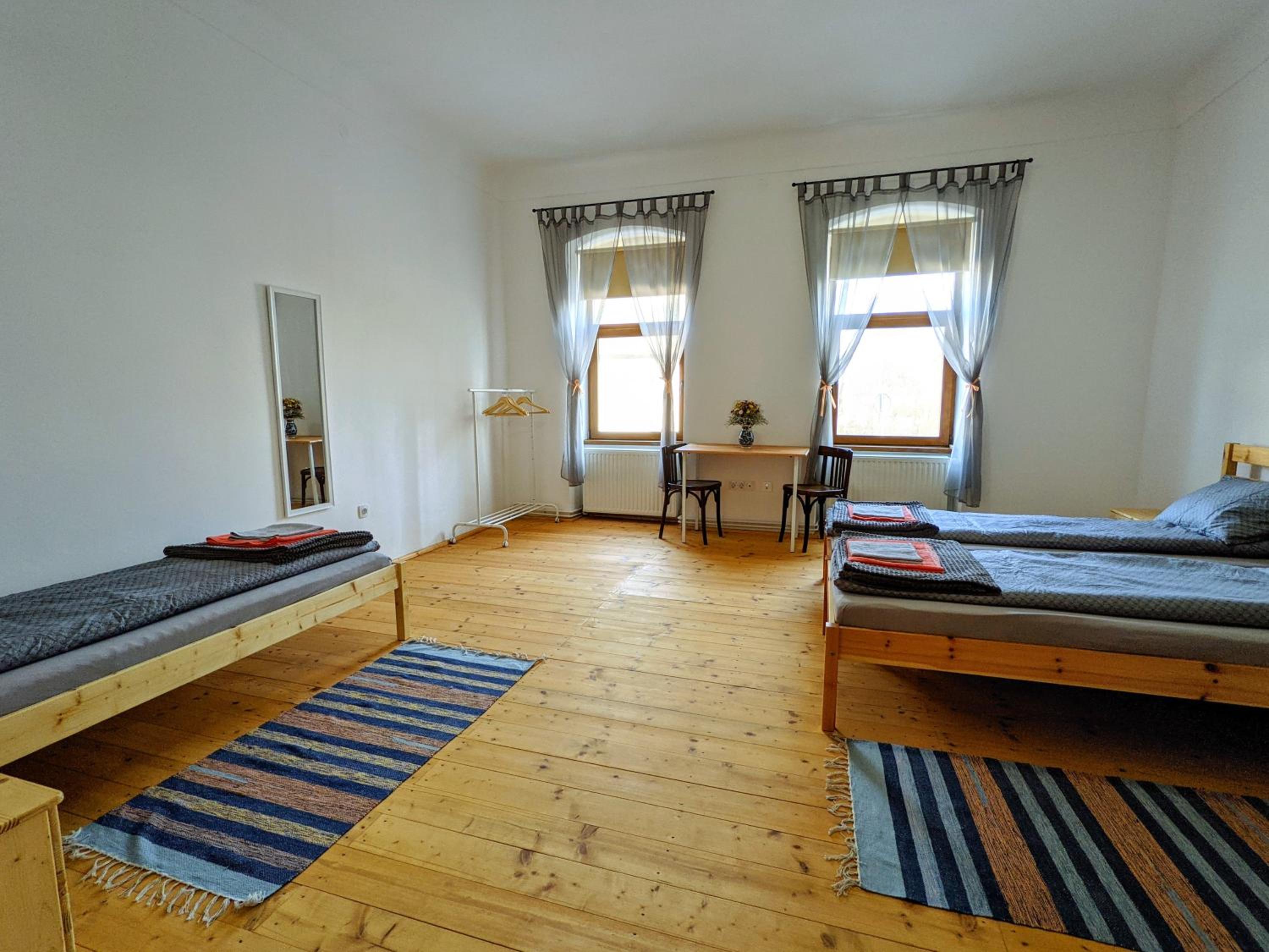 Quadruple Room with Private Bathroom photo 1