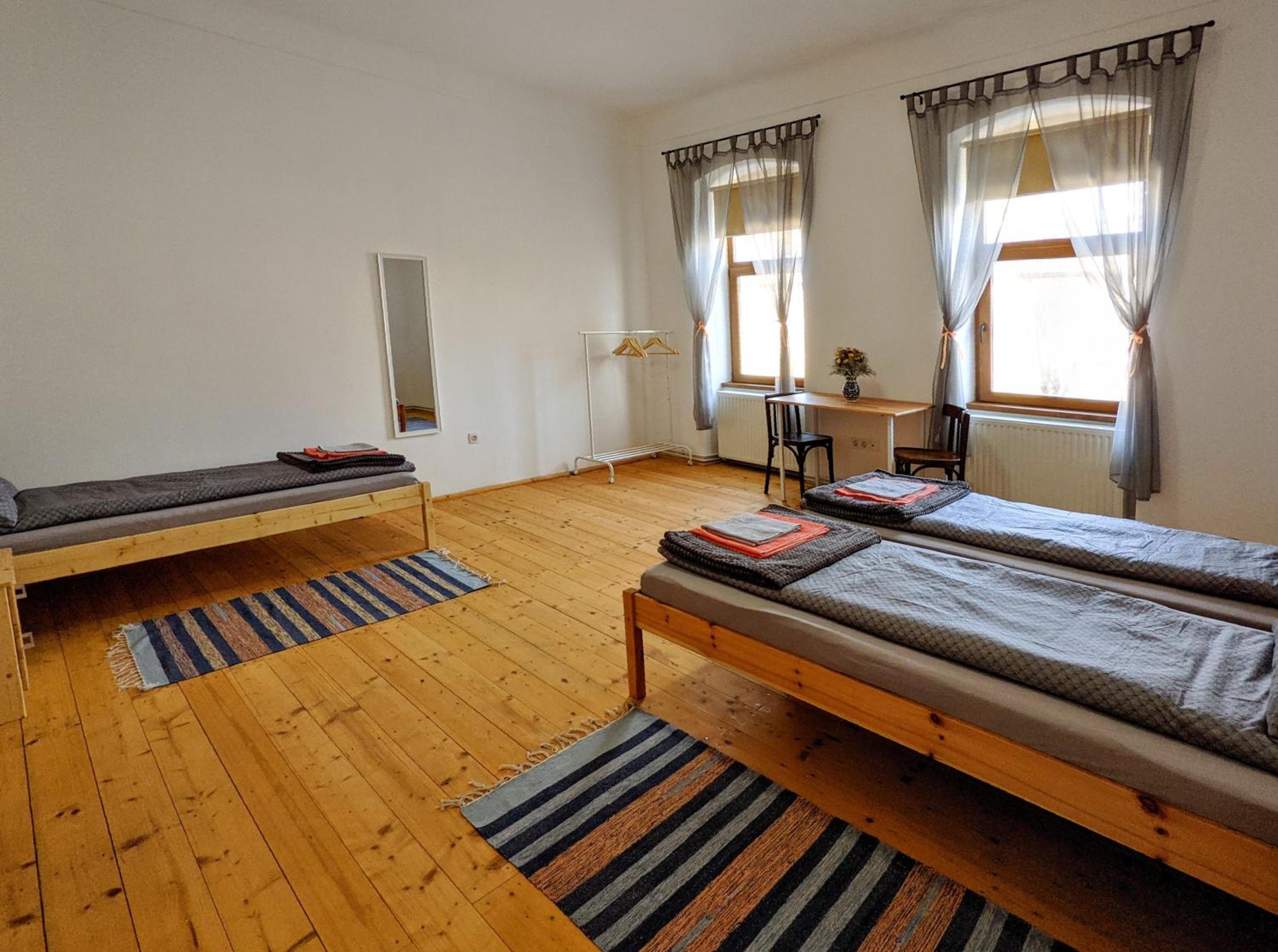 Quadruple Room with Private Bathroom photo 3