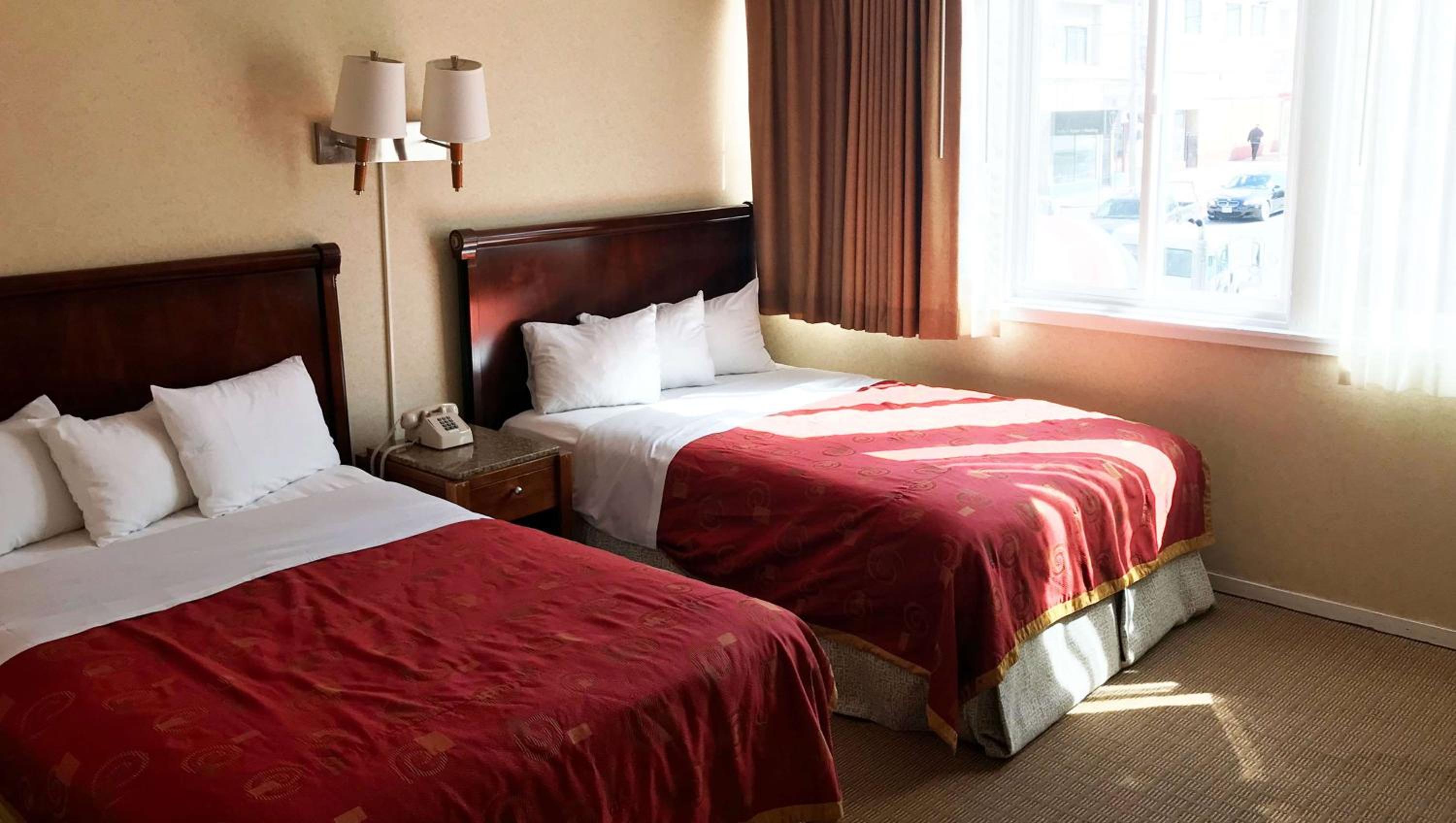 Double Room with Two Double Beds - Disability Access photo 1
