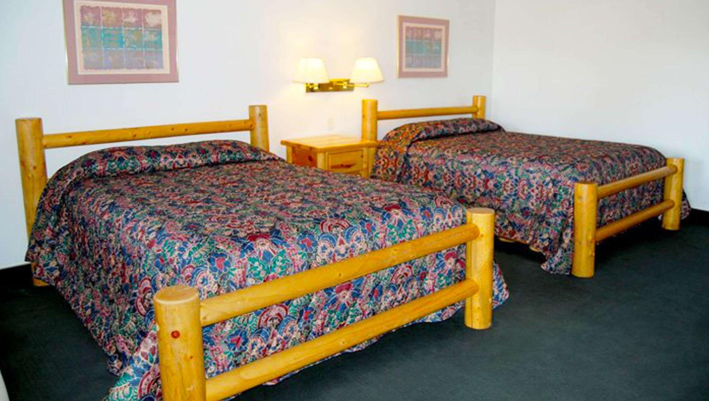 Superior Queen Room with Two Queen Beds photo 3