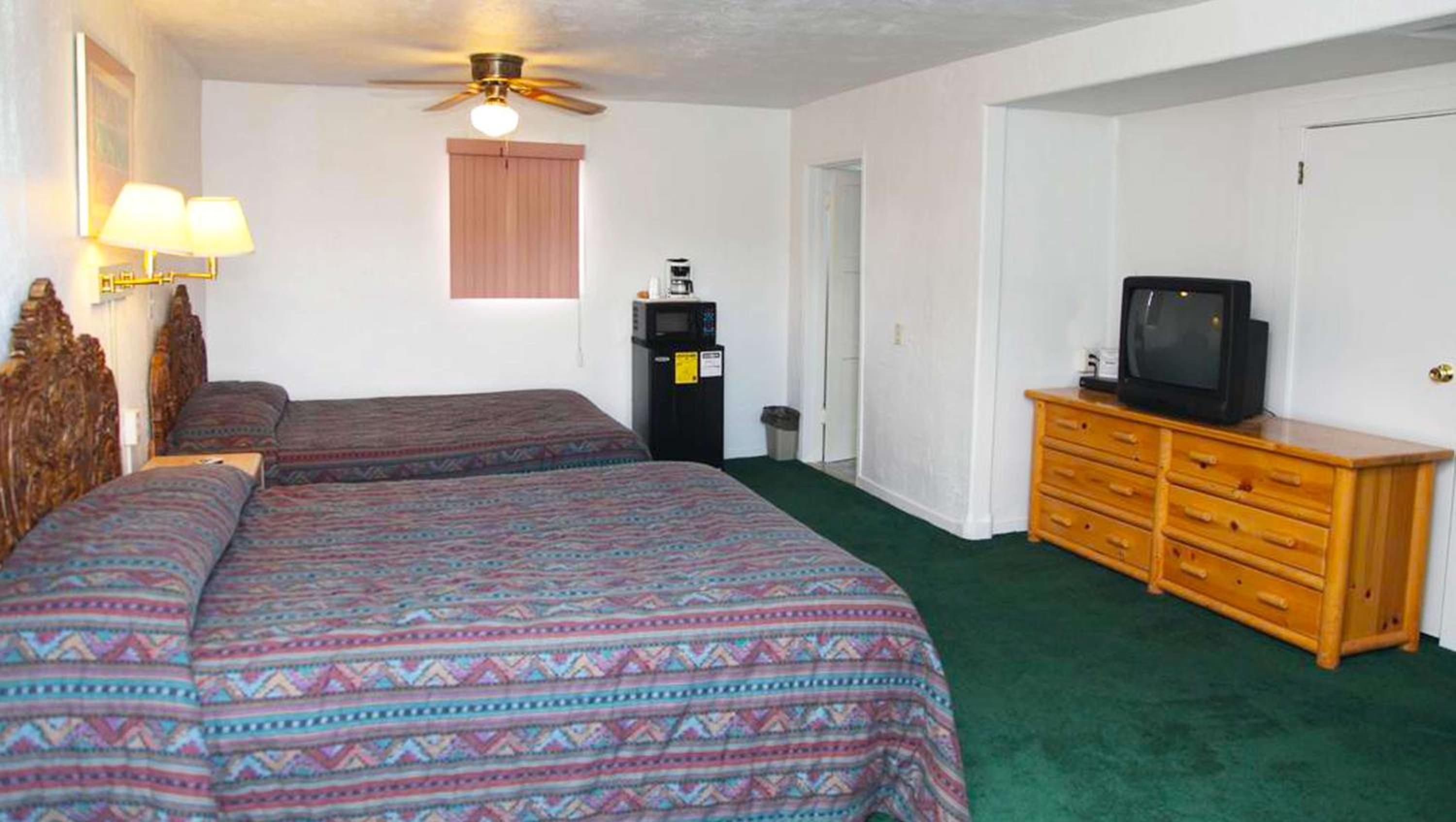 Standard Double Room - Photo 1