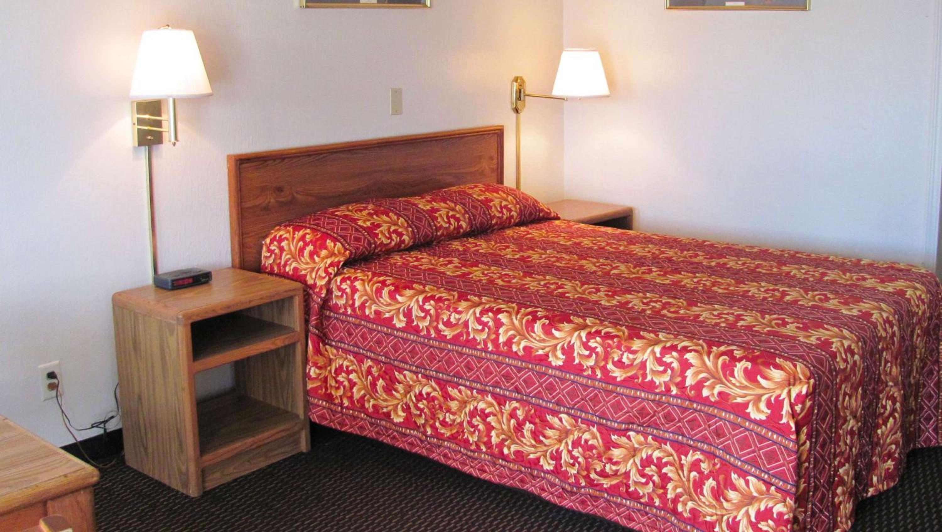 Double Room - Non-Smoking  - Photo 1