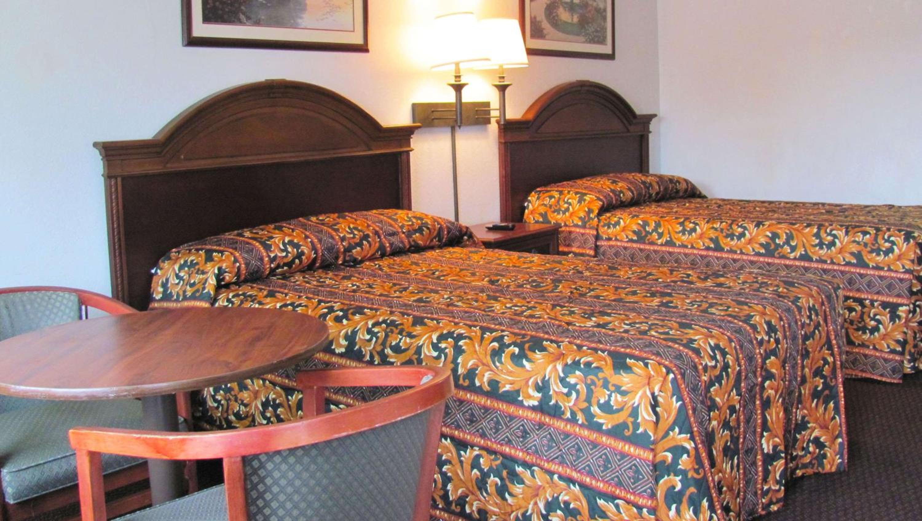 Double Room with Two Double Beds - Non-Smoking - Photo 1