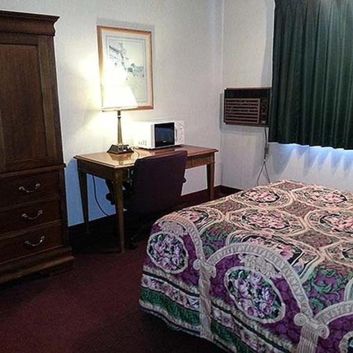 Queen Room photo 3