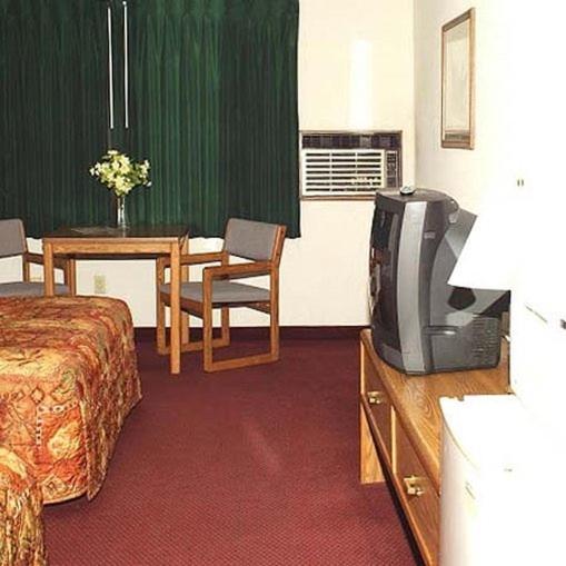 Double Room with Extra Bed photo 3