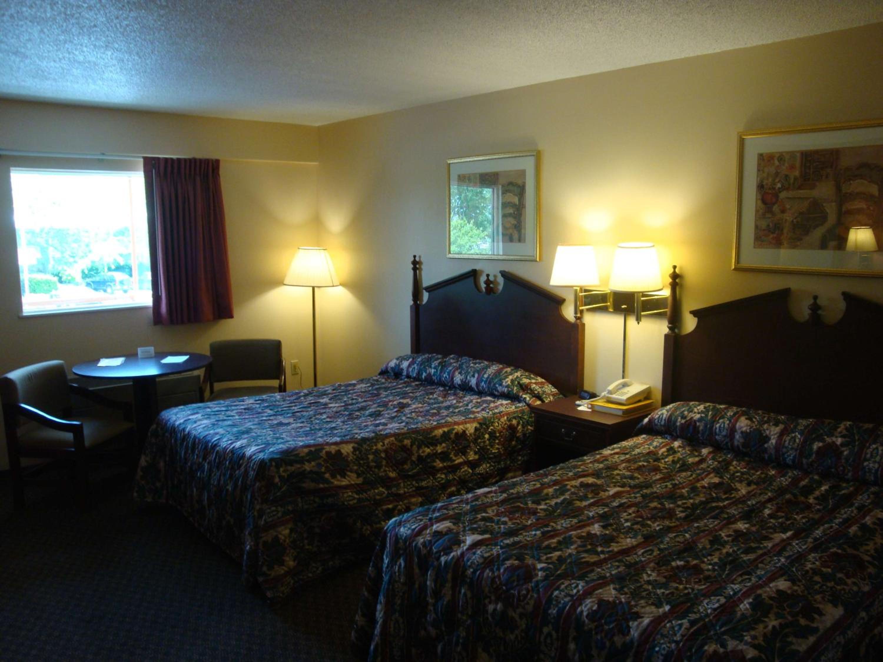 Standard Double Room with Two Double Beds - Photo 2