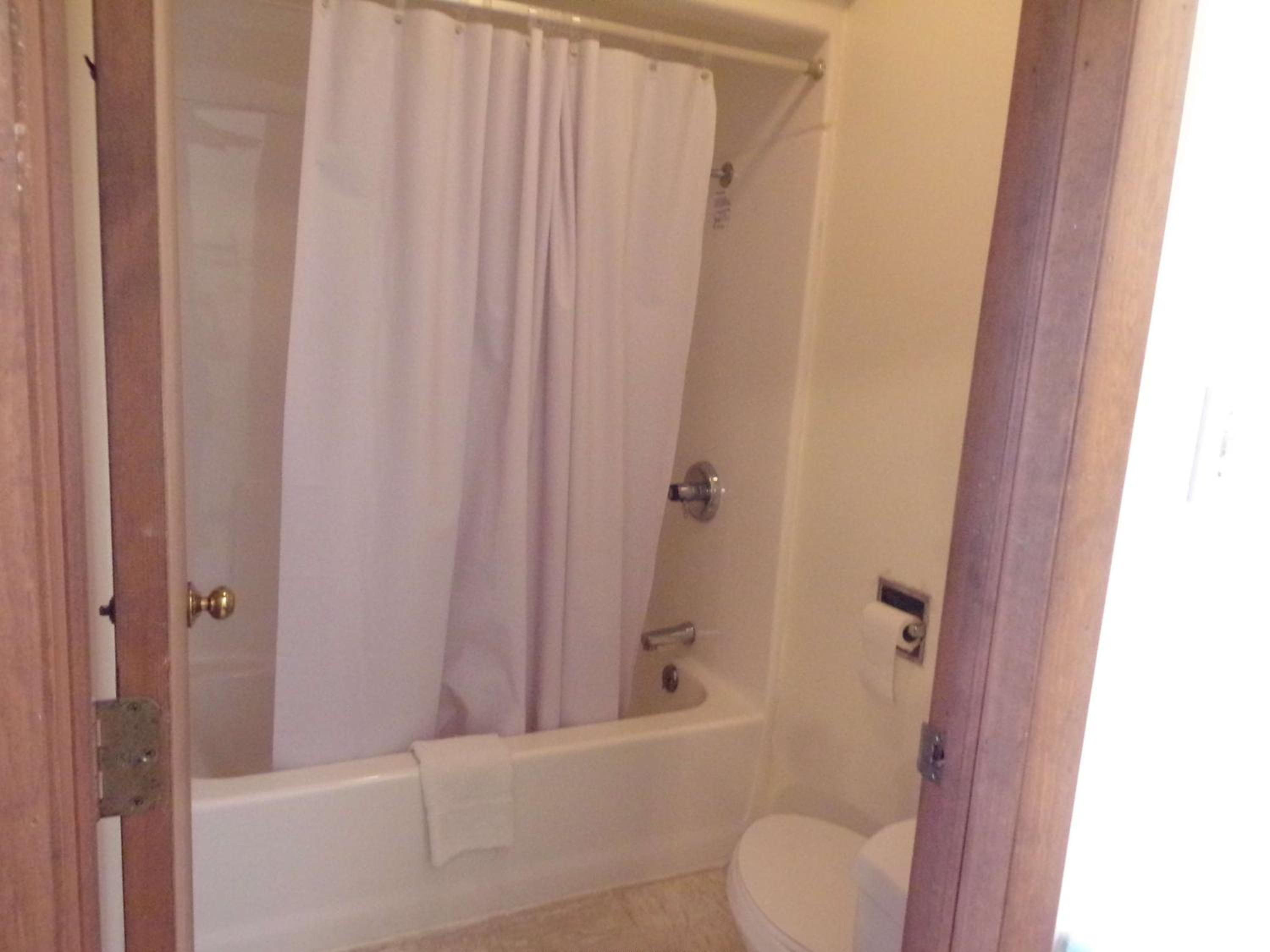 Double Room with Two Double Beds - Photo 5