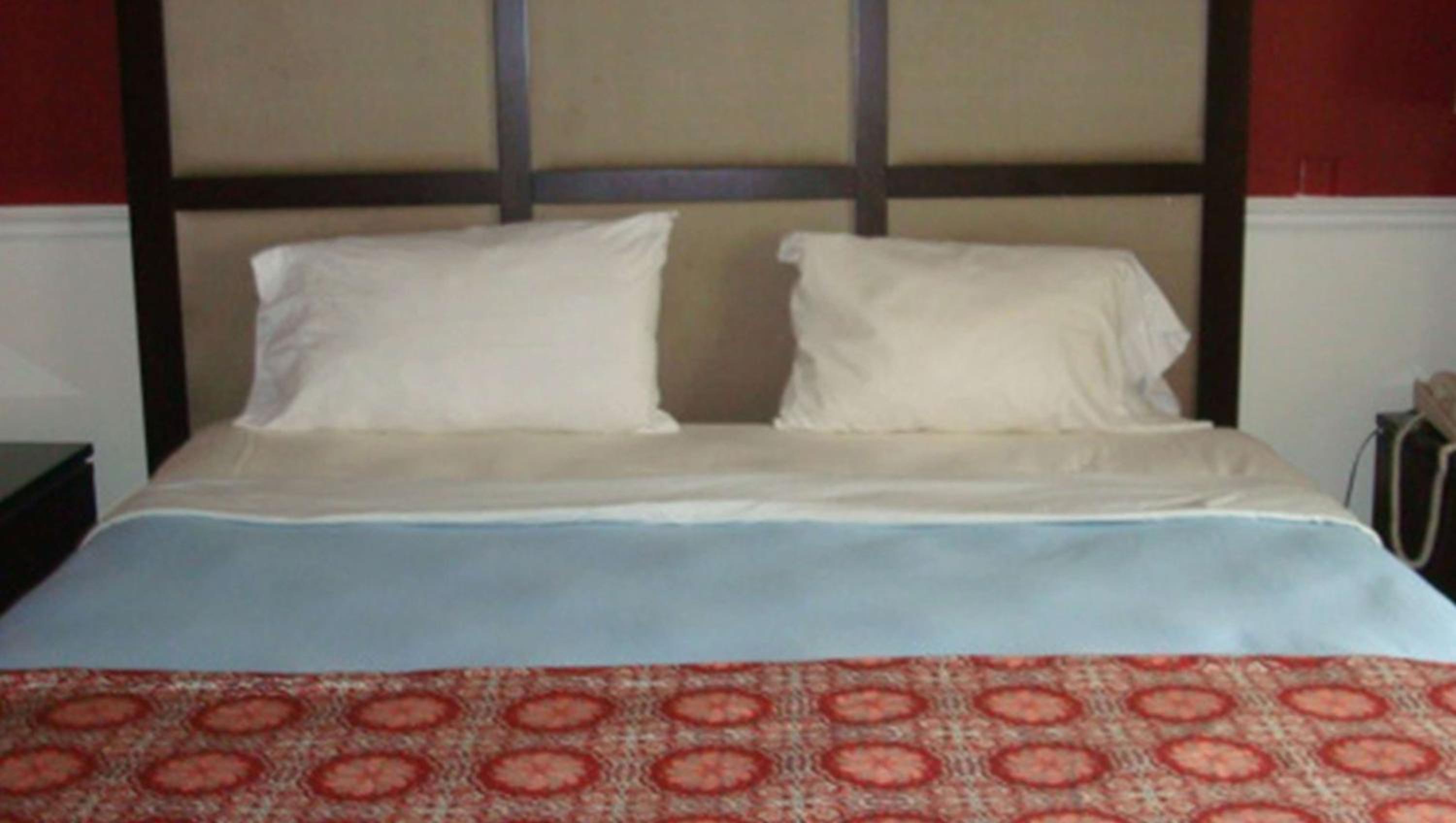 Queen Room - Photo 1