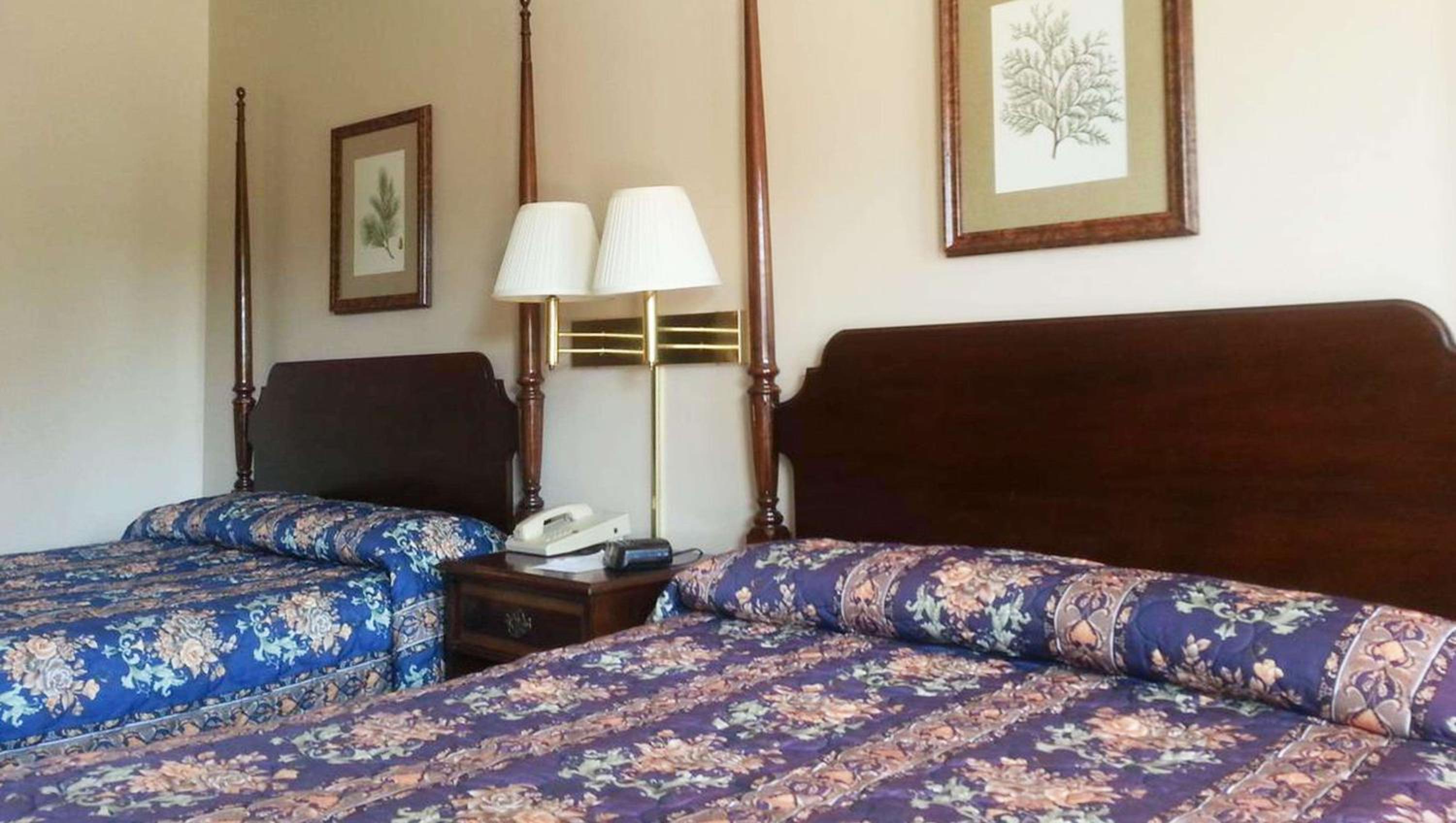 Double Room with Two Double Beds - Photo 4