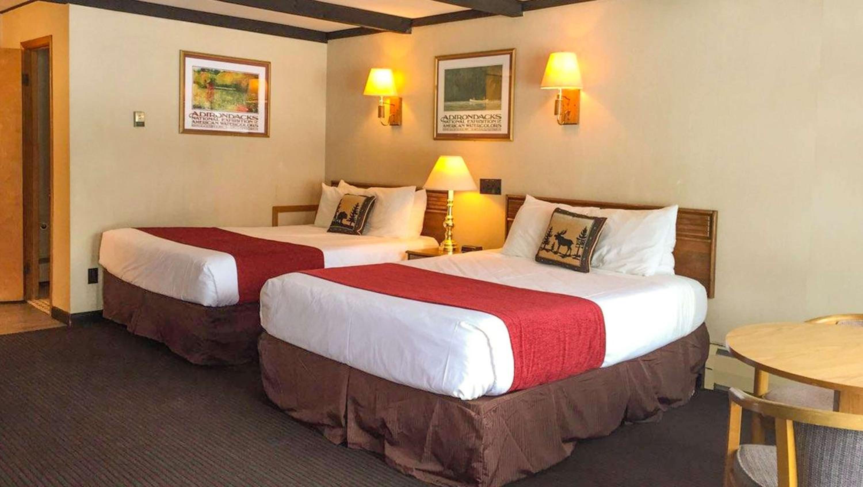 2 Double Beds Nonsmoking Pet-friendly