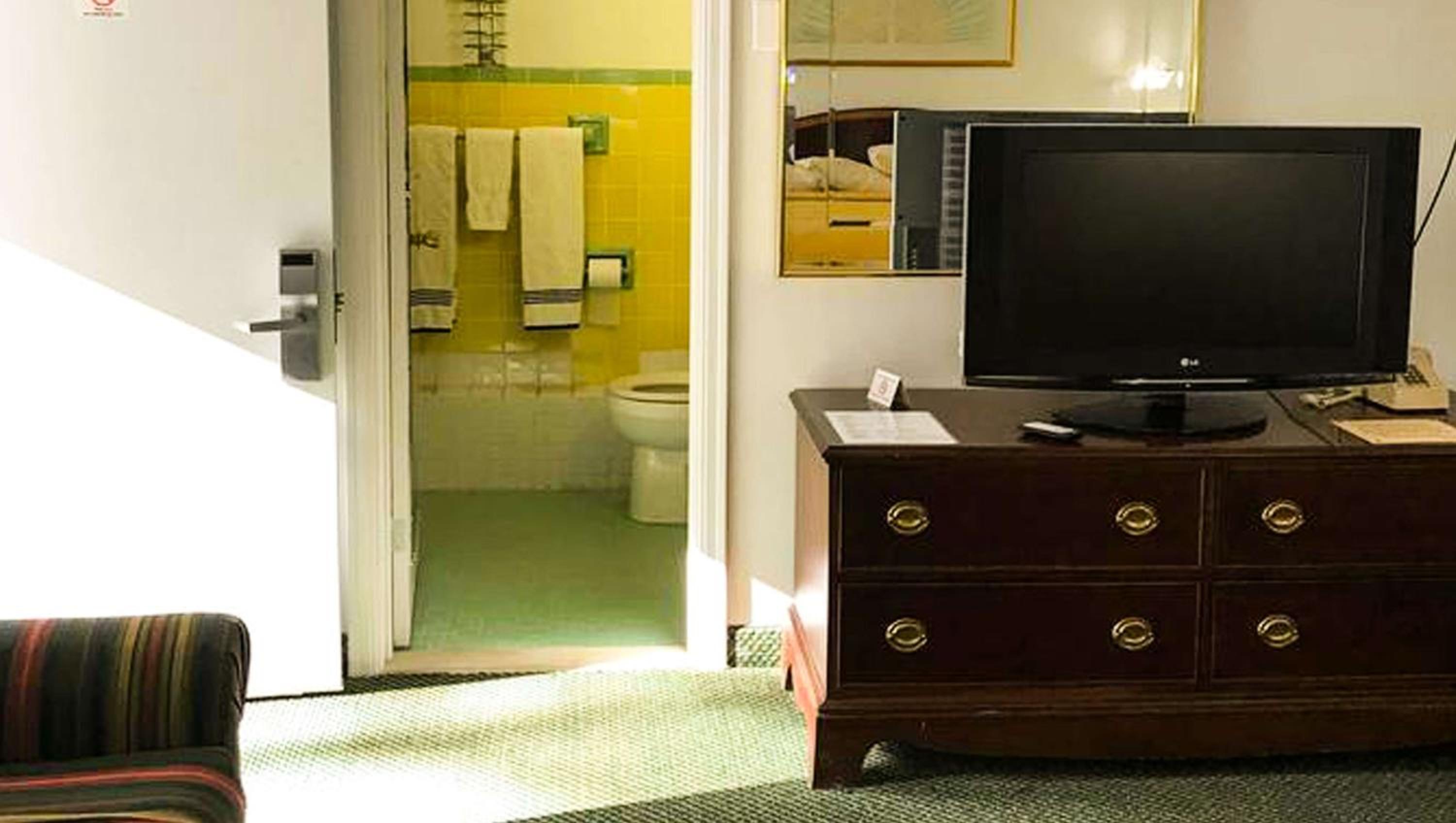 Standard Queen Room - Photo 2