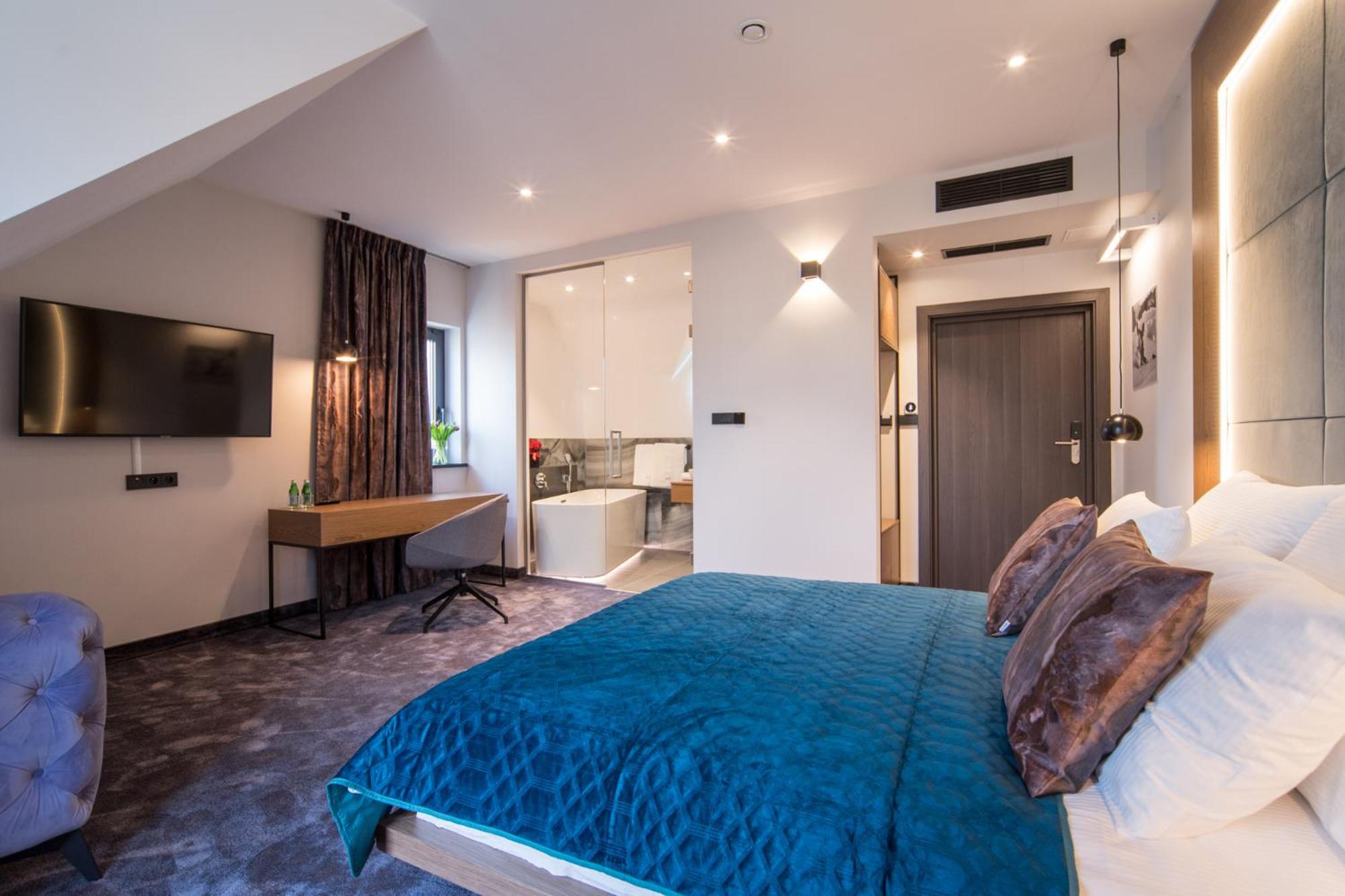 Deluxe Double Room - Photo 3
