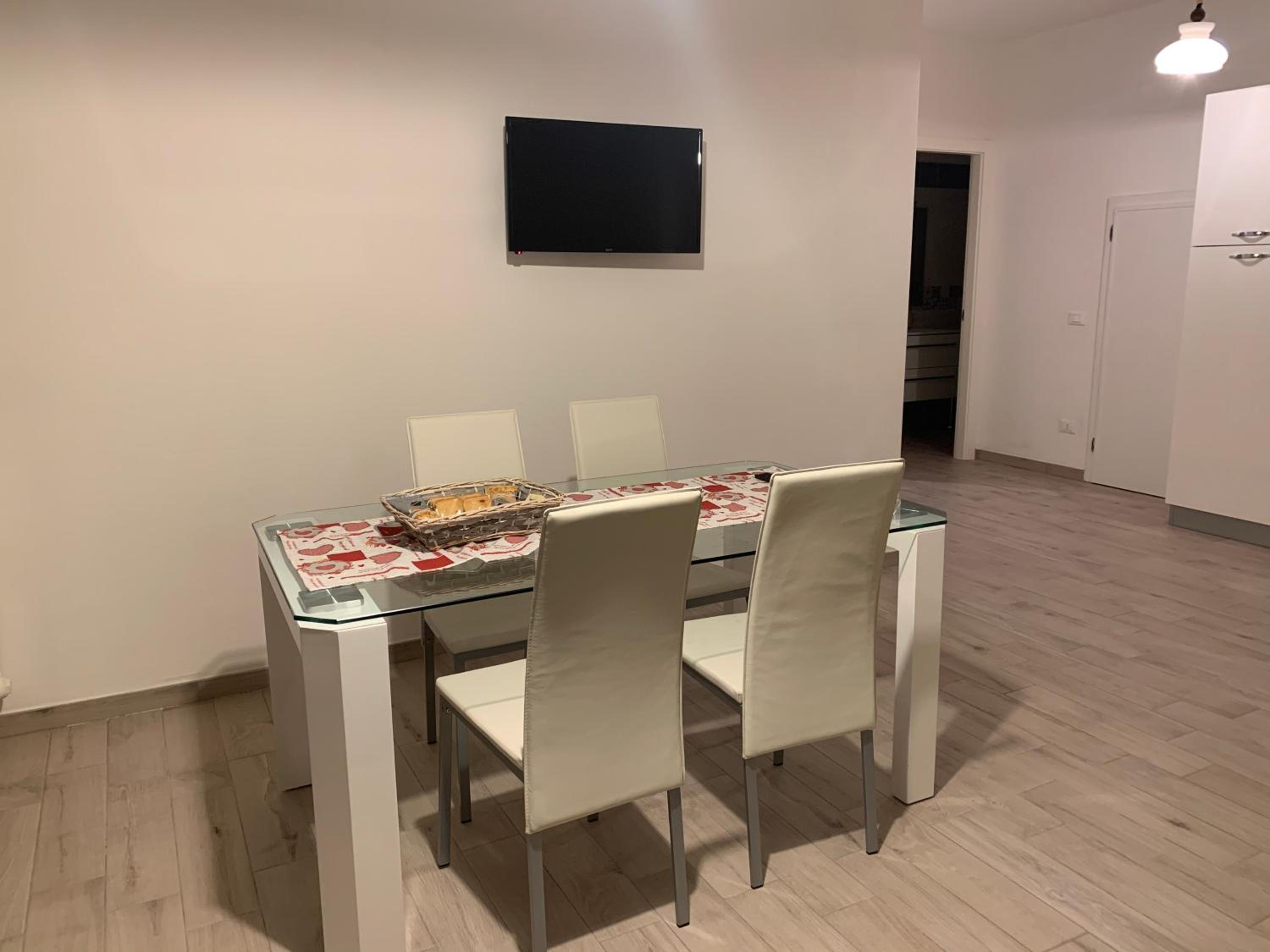 Large Double or Twin Room - Photo 12