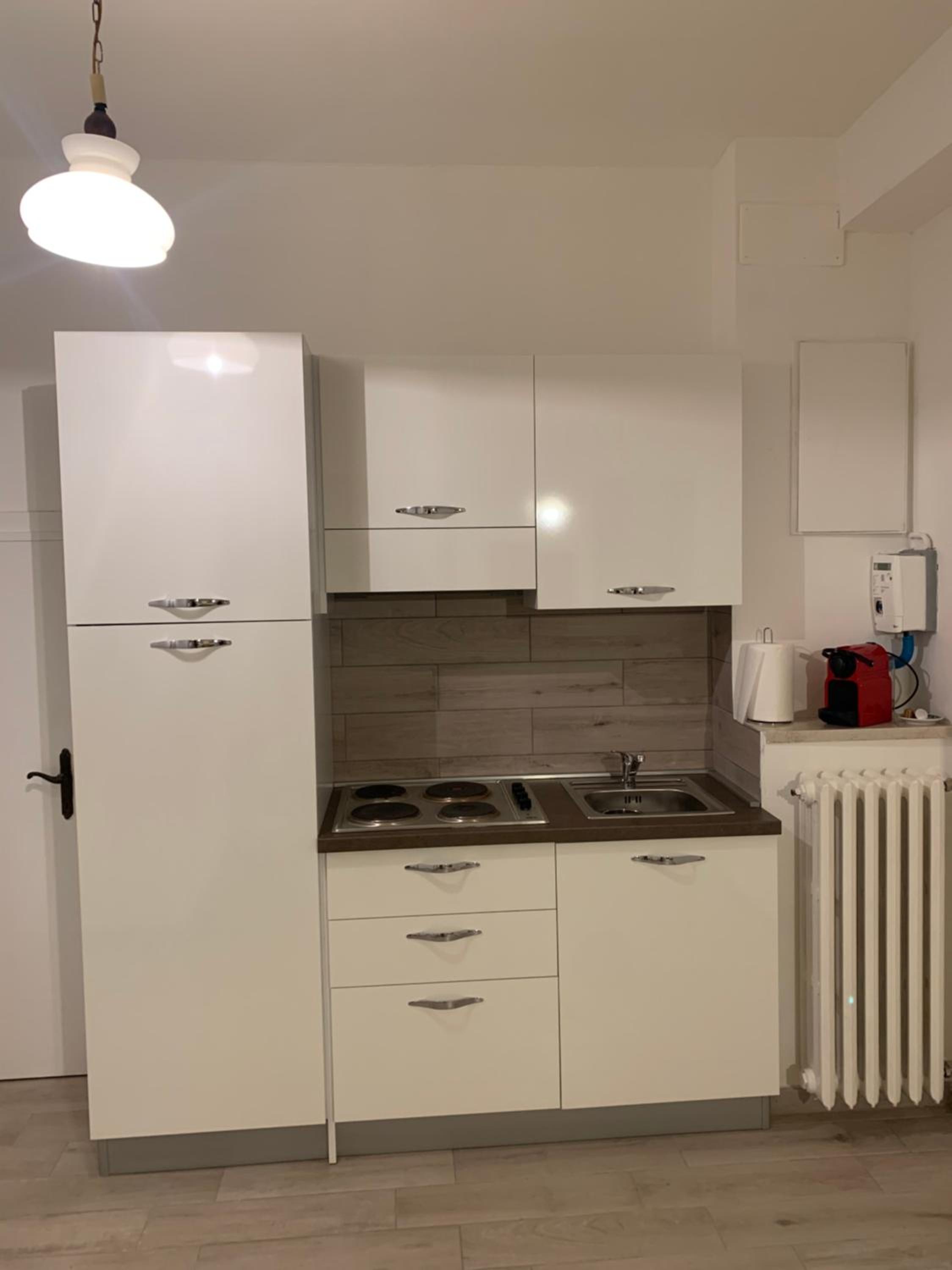 Large Double or Twin Room - Photo 6