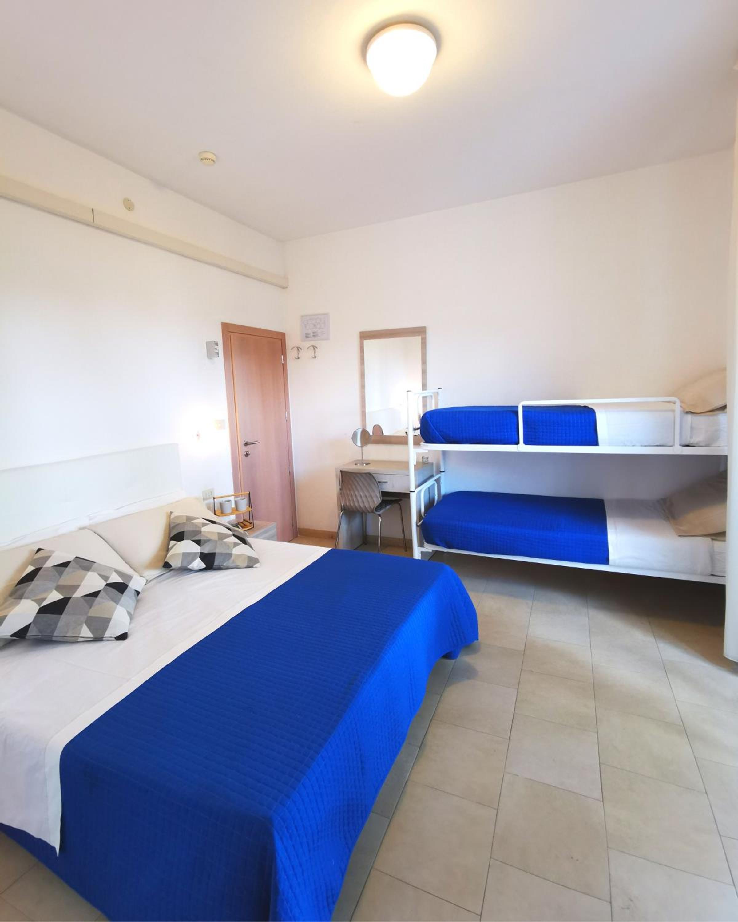 Standard Quadruple Room