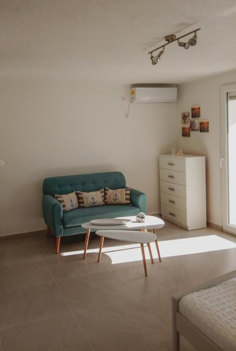 Three-Bedroom Apartment photo 1