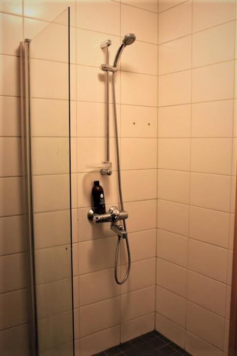 Two-Bedroom Apartment - Photo 2