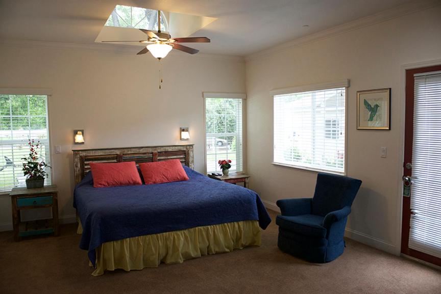Three-Bedroom Suite photo 1