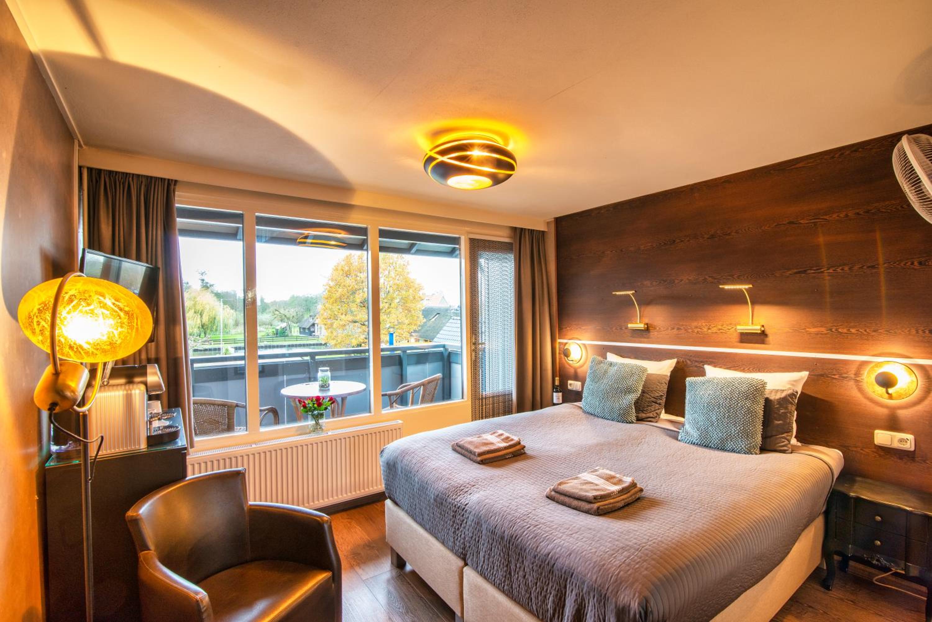 Small Twin Room