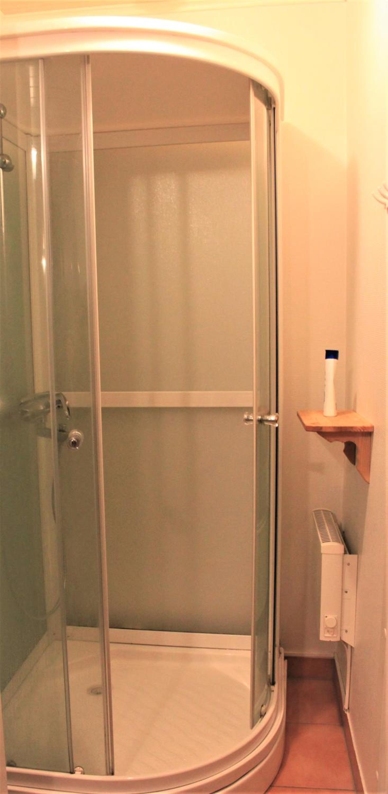 Budget Double or Twin Room - Photo 10