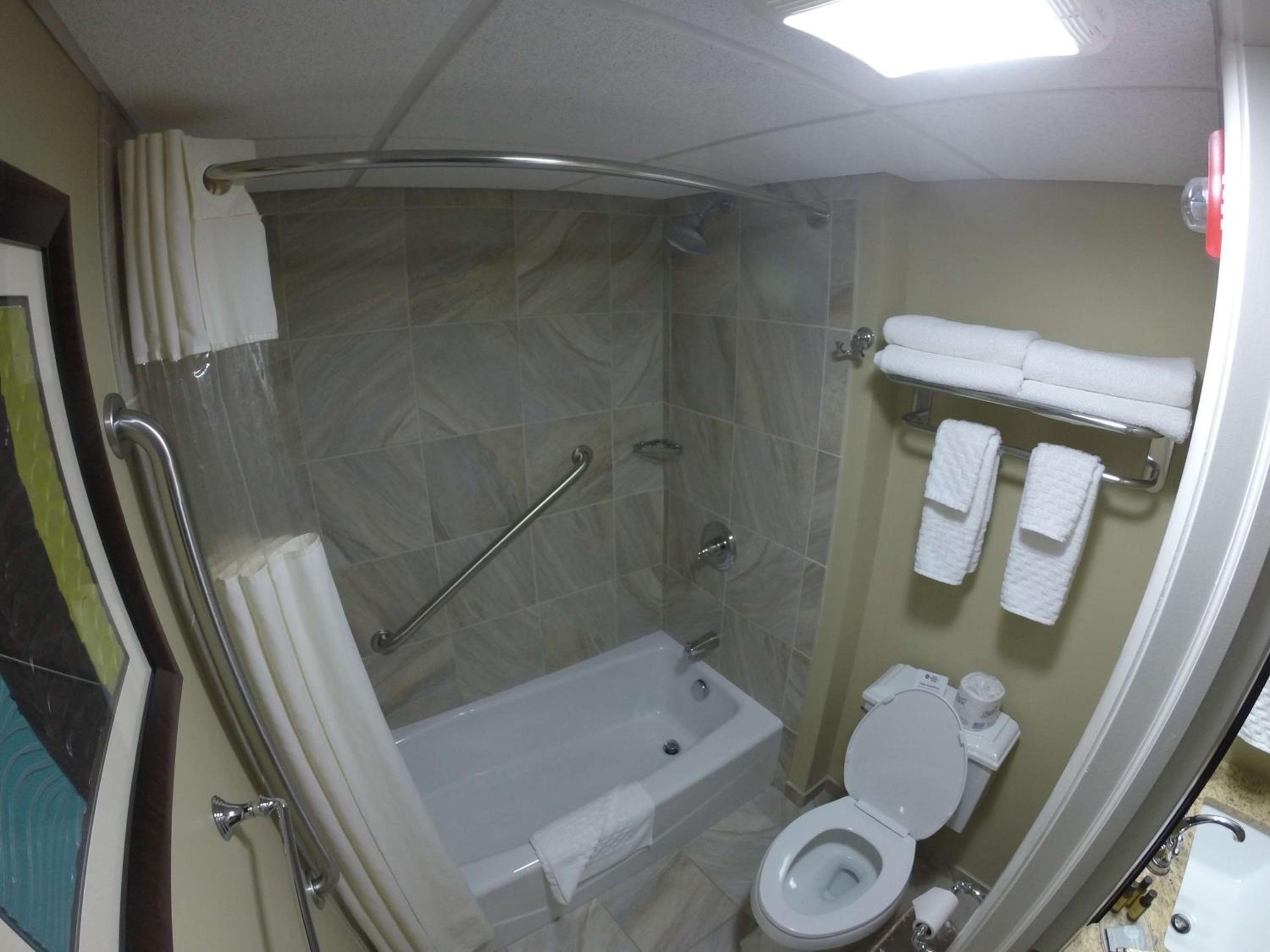 Queen Room with Two Queen Beds - Communication Assistance - Photo 4