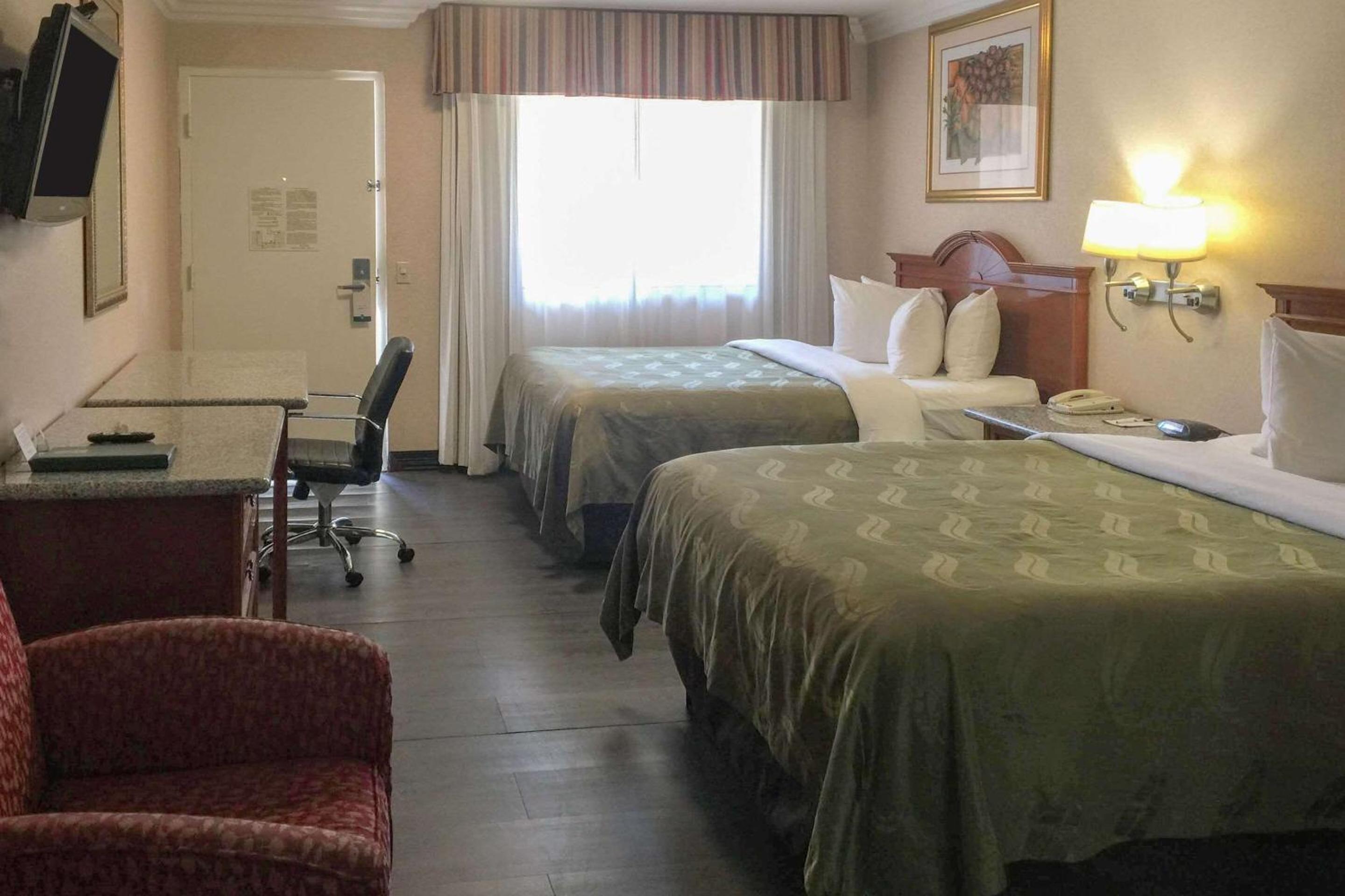 Deluxe Room, 2 Queen Beds, Kitchenette, Non Smoking - Photo 5
