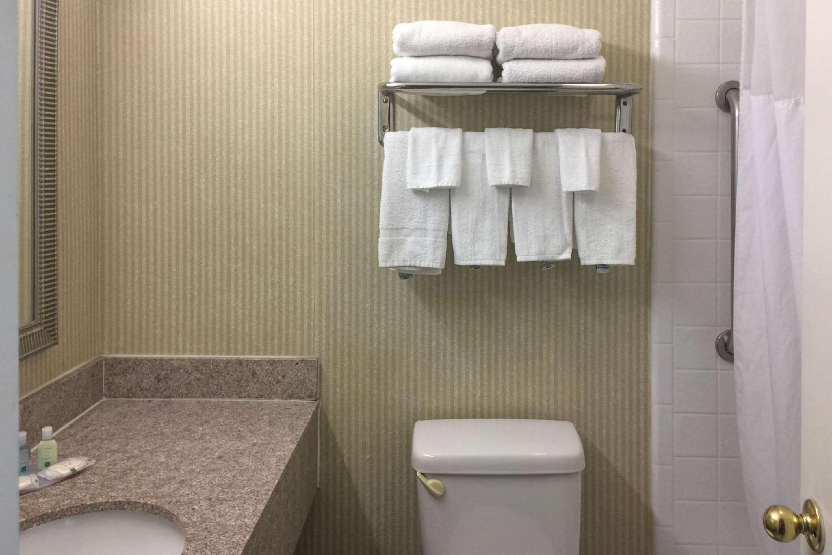 Deluxe Room, 2 Queen Beds, Kitchenette, Non Smoking - Photo 2