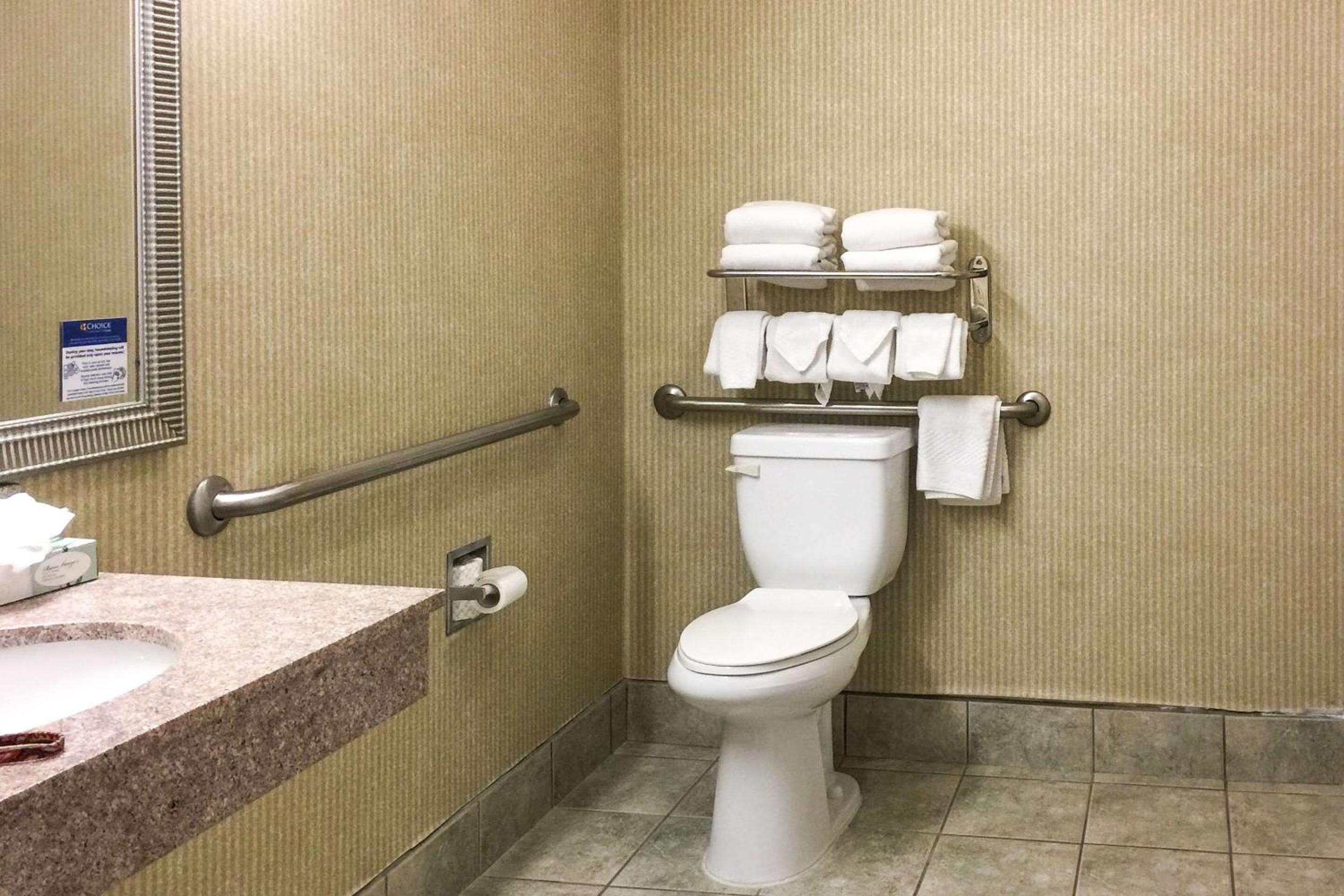 Quality Inn & Suites Oceanside Near Camp Pendleton, Foto 4