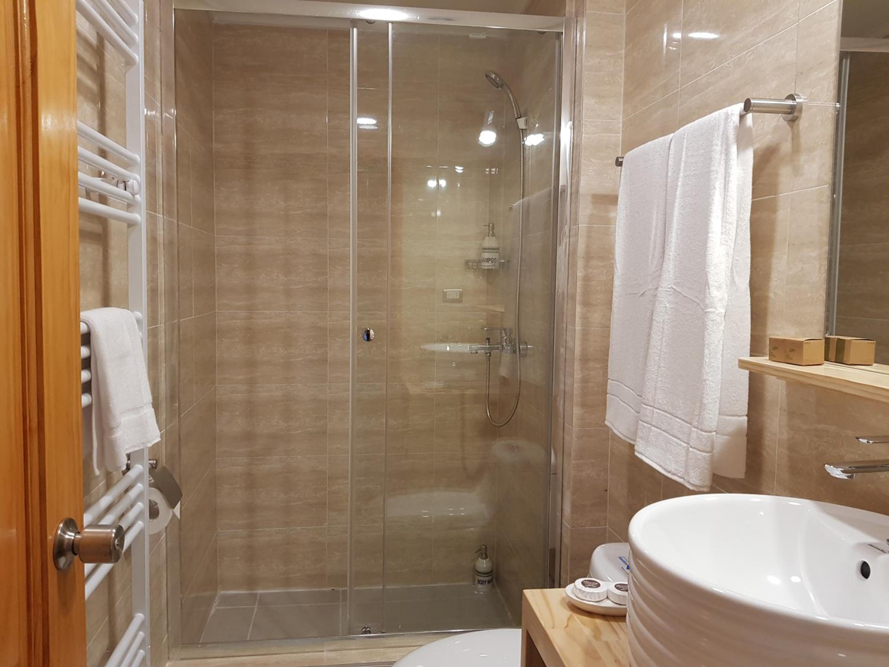 Superior Triple Room photo 3