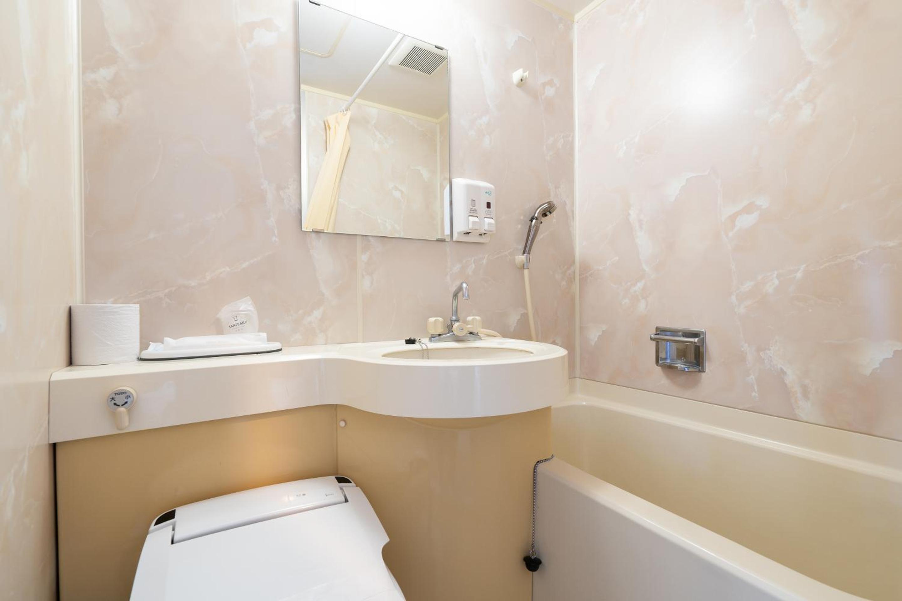 Small Double Room - Non-Smoking - Photo 3