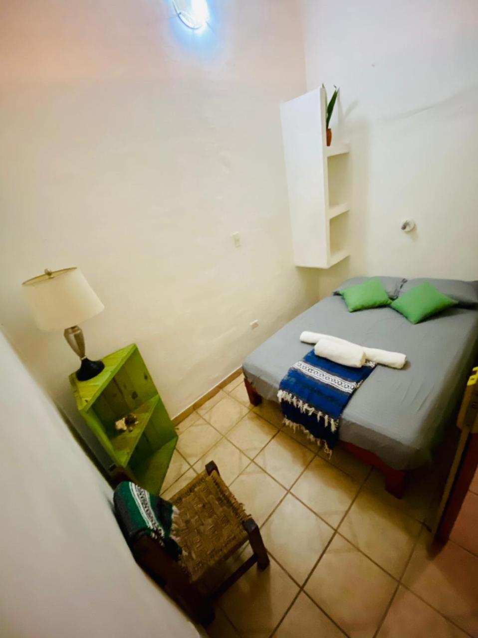 Double Room with Shared Bathroom photo 2