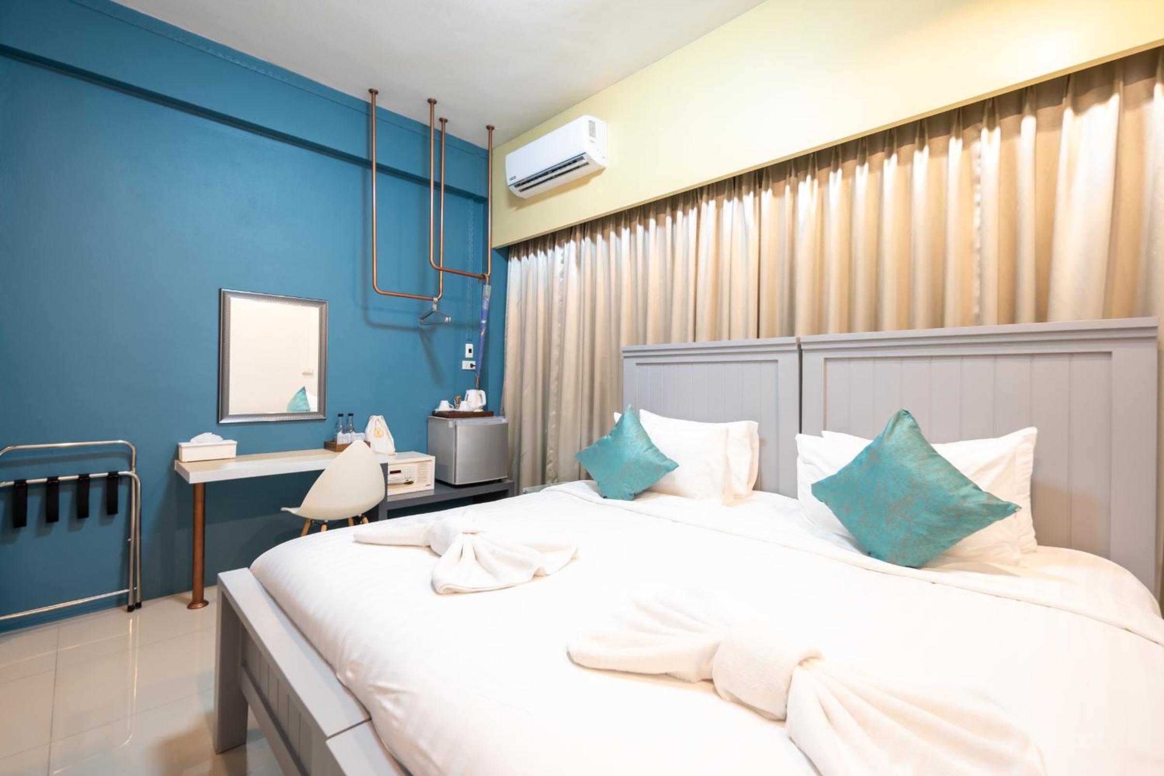 Deluxe Double or Twin Room photo 3
