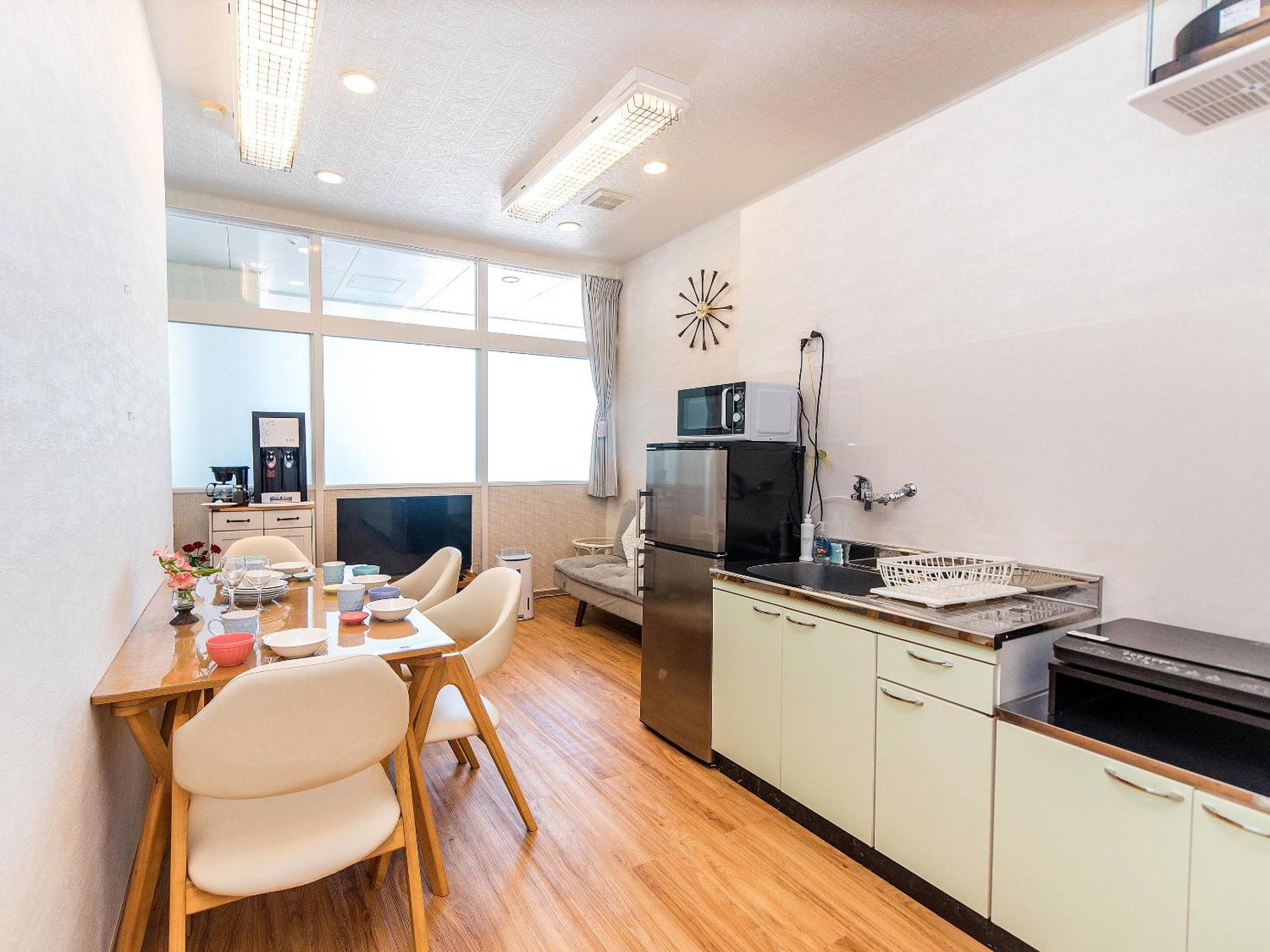 Standard Two-Bedroom Apartment - No Terrace - Photo 25