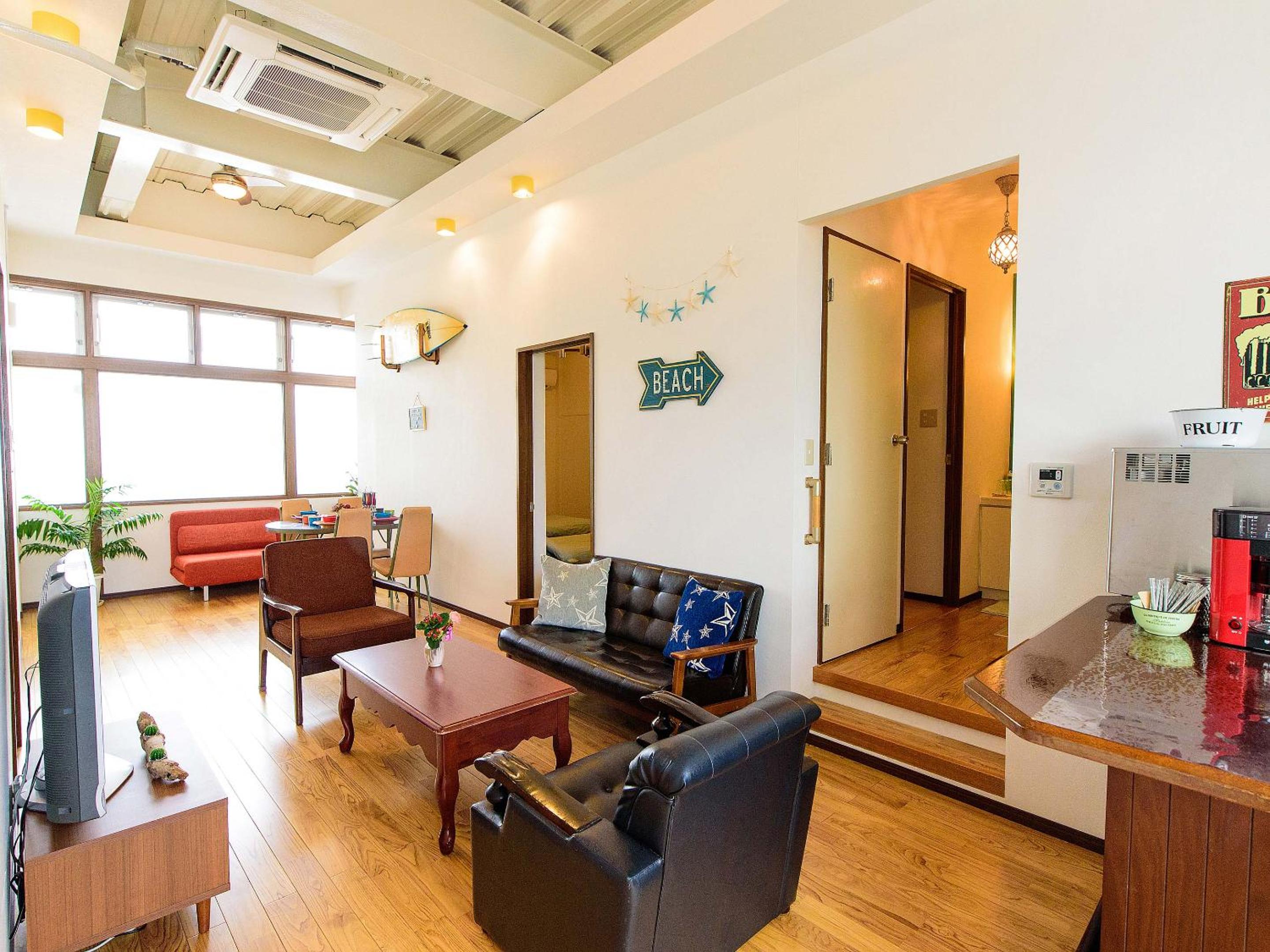 Standard Three-Bedroom Apartment - No Terrace - Photo 22