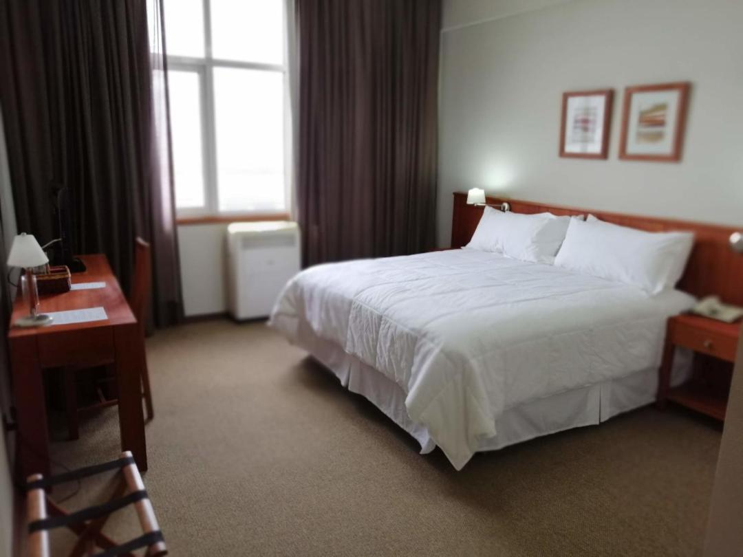 Queen Room photo 3