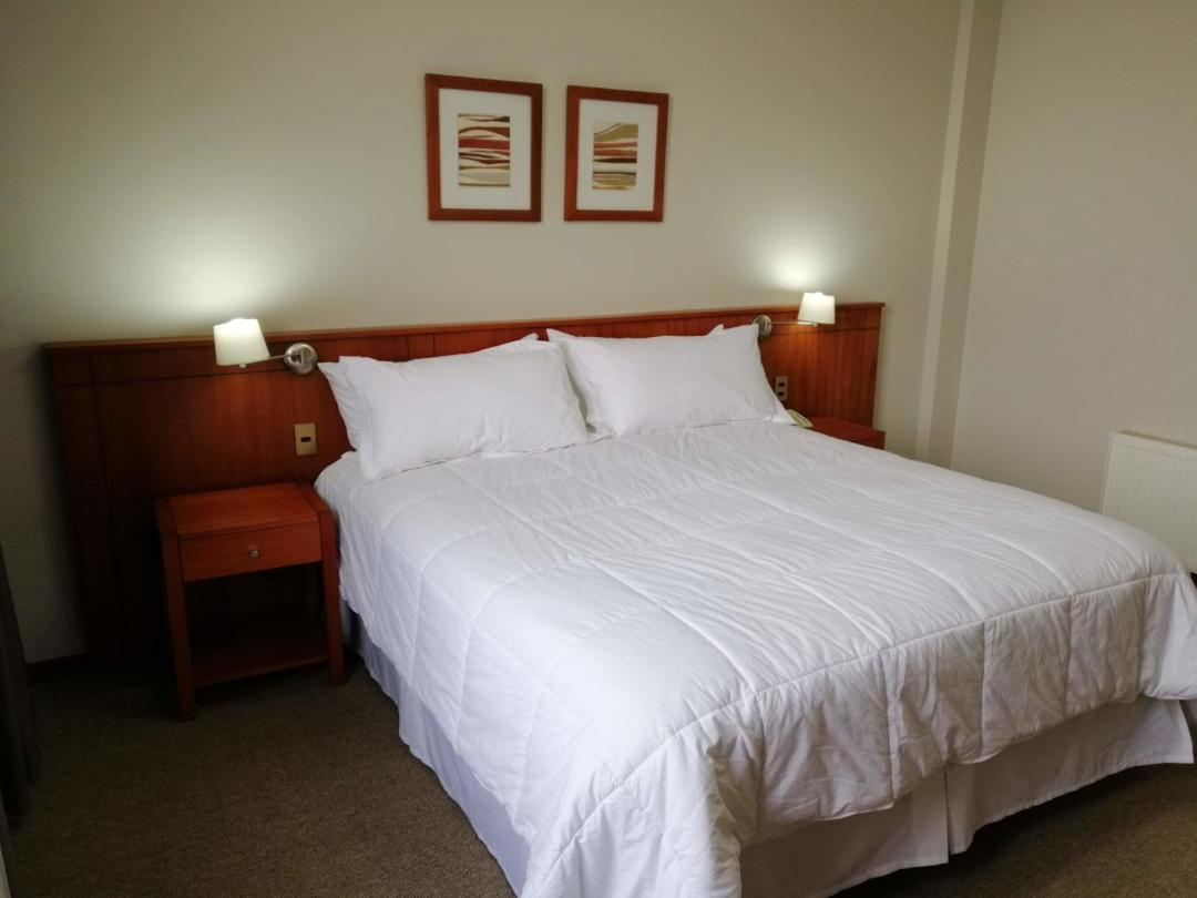Queen Room photo 1