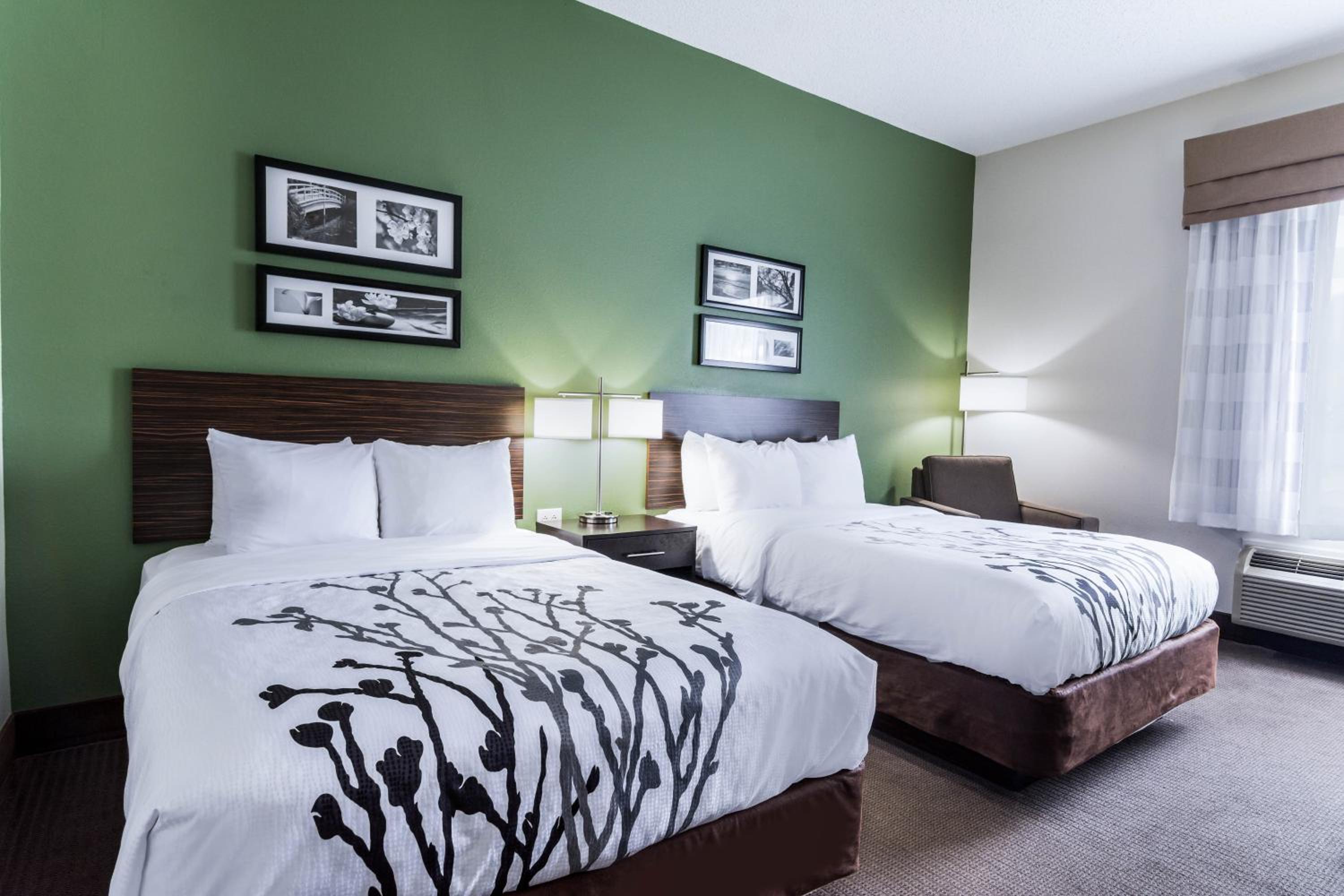 Double Room with Two Double Beds - Non-Smoking - Photo 1