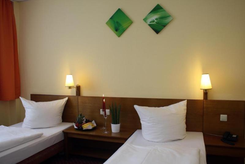 Standard Double or Twin Room photo 2