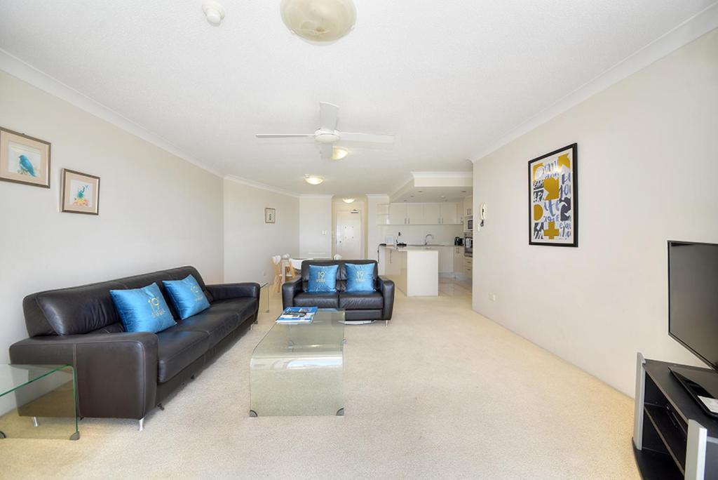 Standard Two-Bedroom Apartment with Ocean View
