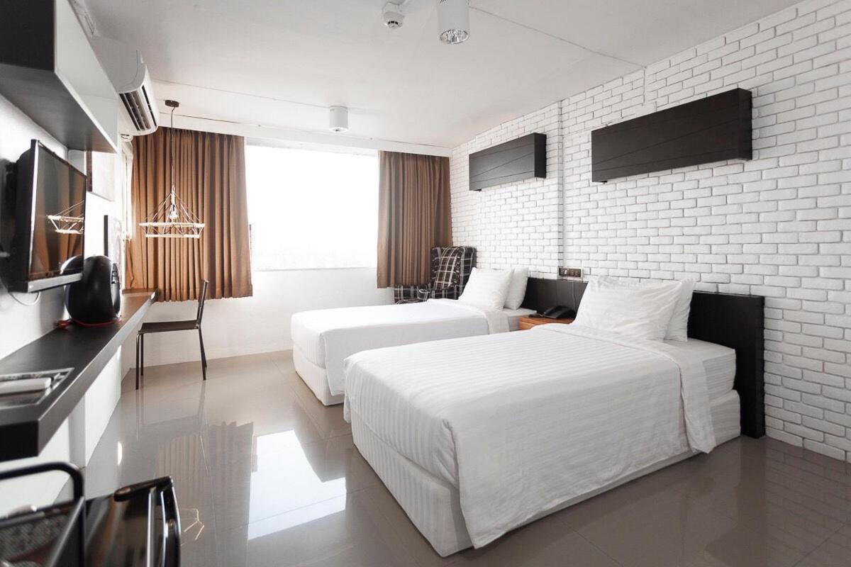 Superior Twin Room - Photo 1