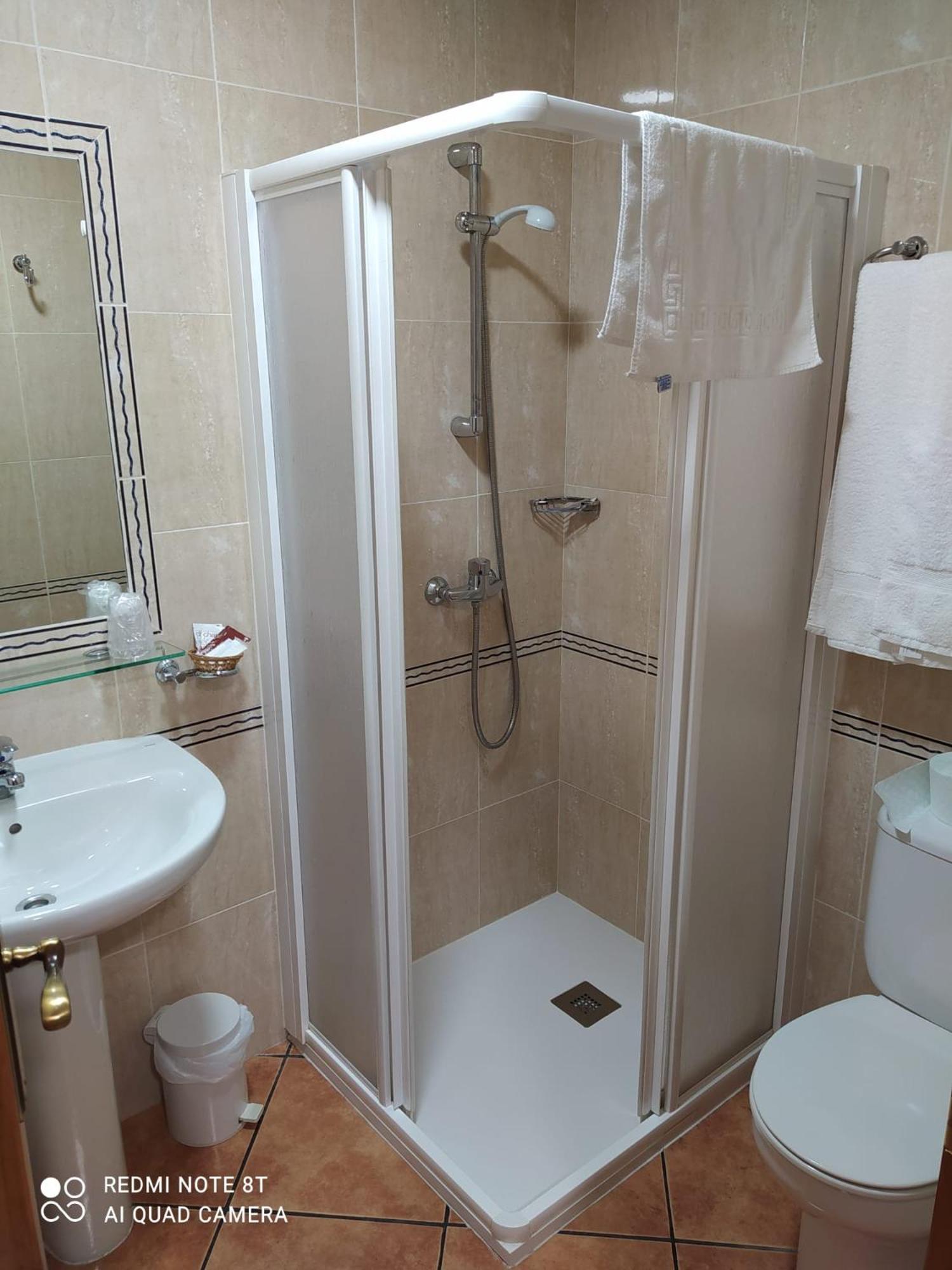 Double or Twin Room photo 2