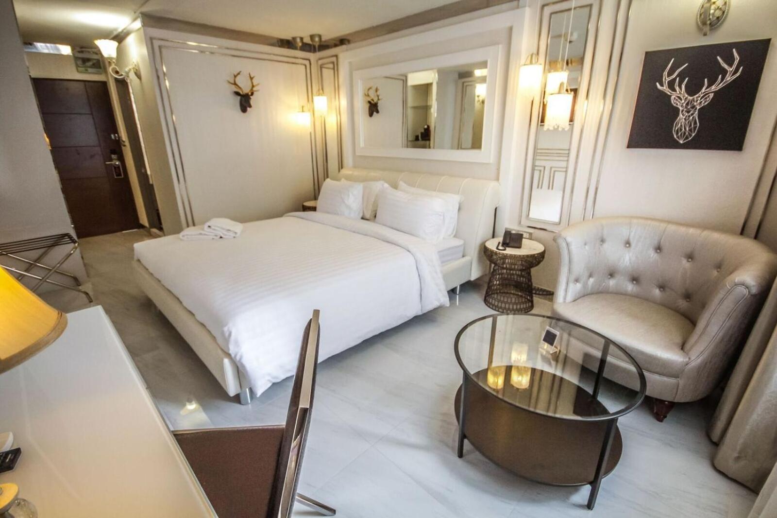 Deluxe Double Room - Photo 1