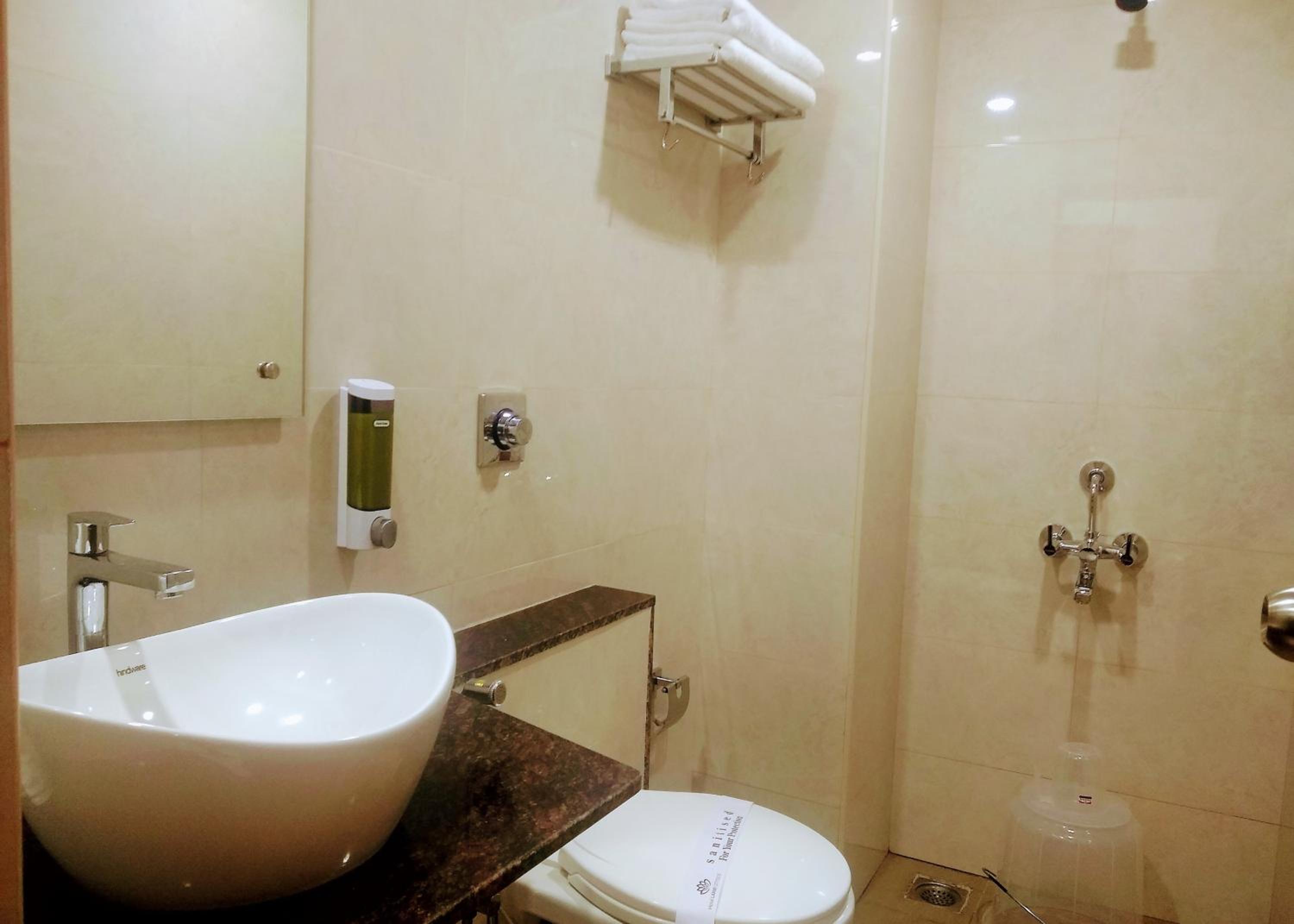 Deluxe Room - Photo 2