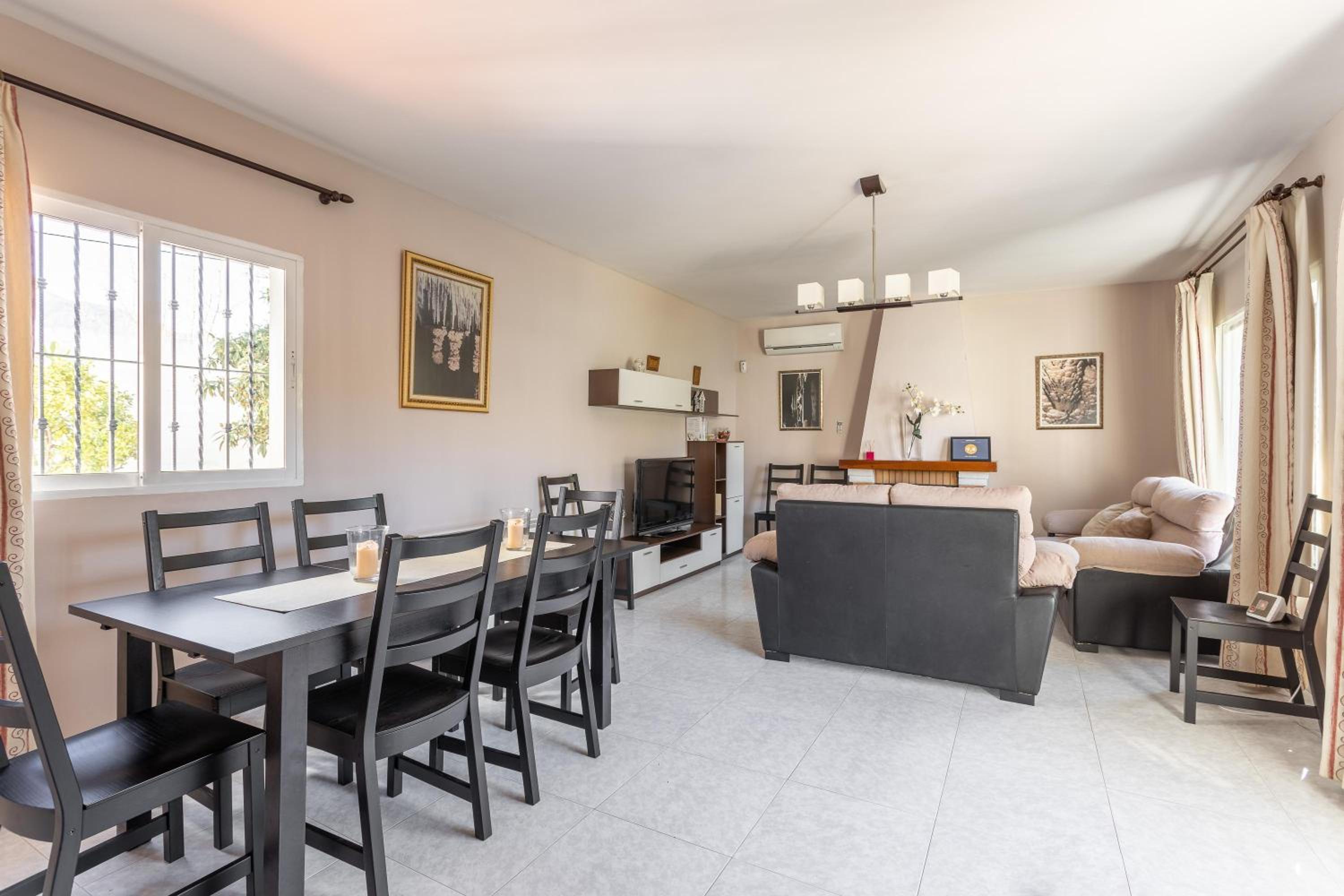 Casa de Seis Habitaciones