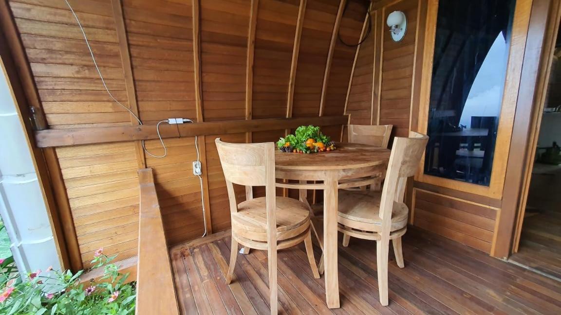 Deluxe Double Room with Balcony - Photo 10