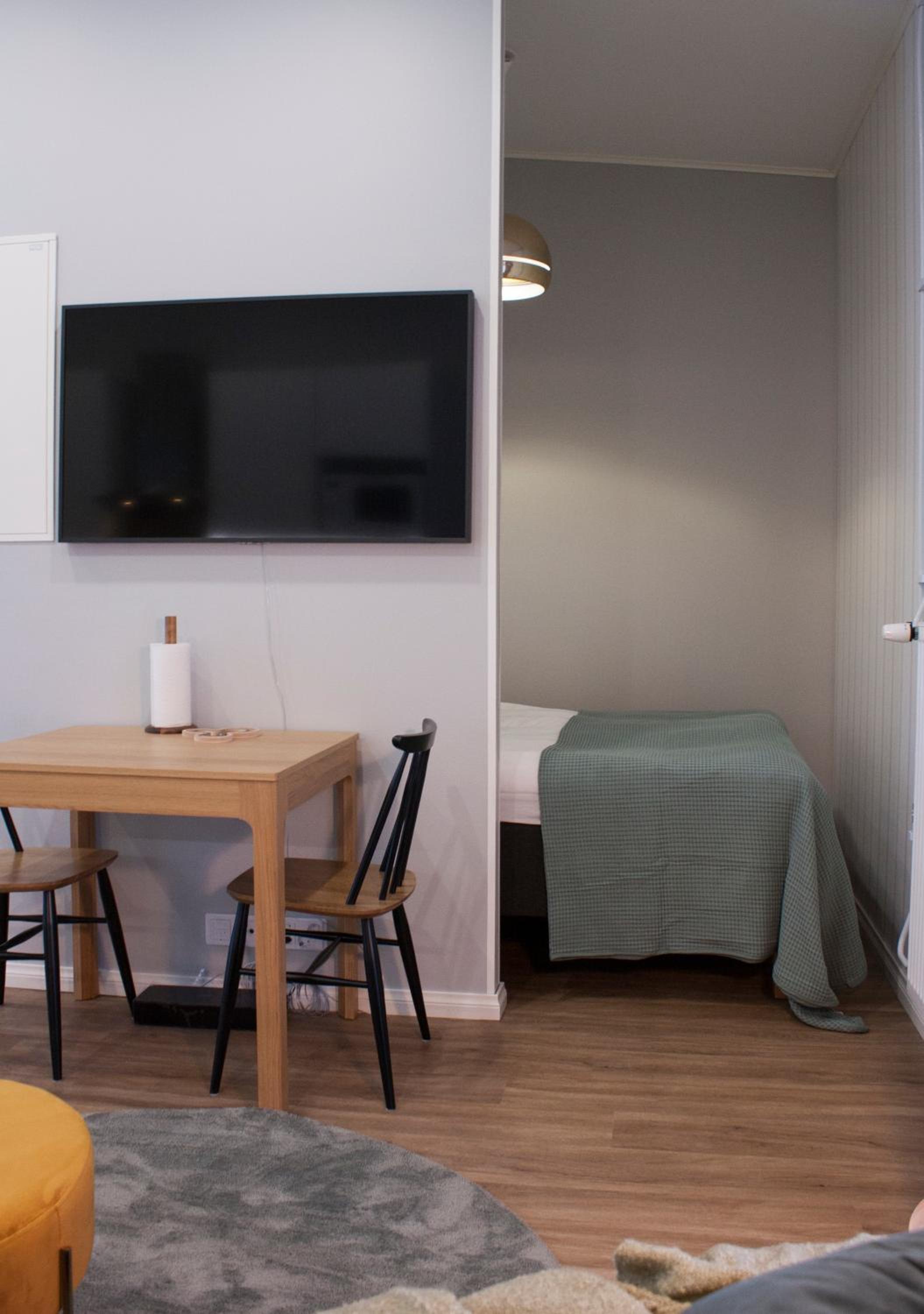 One-Bedroom Apartment