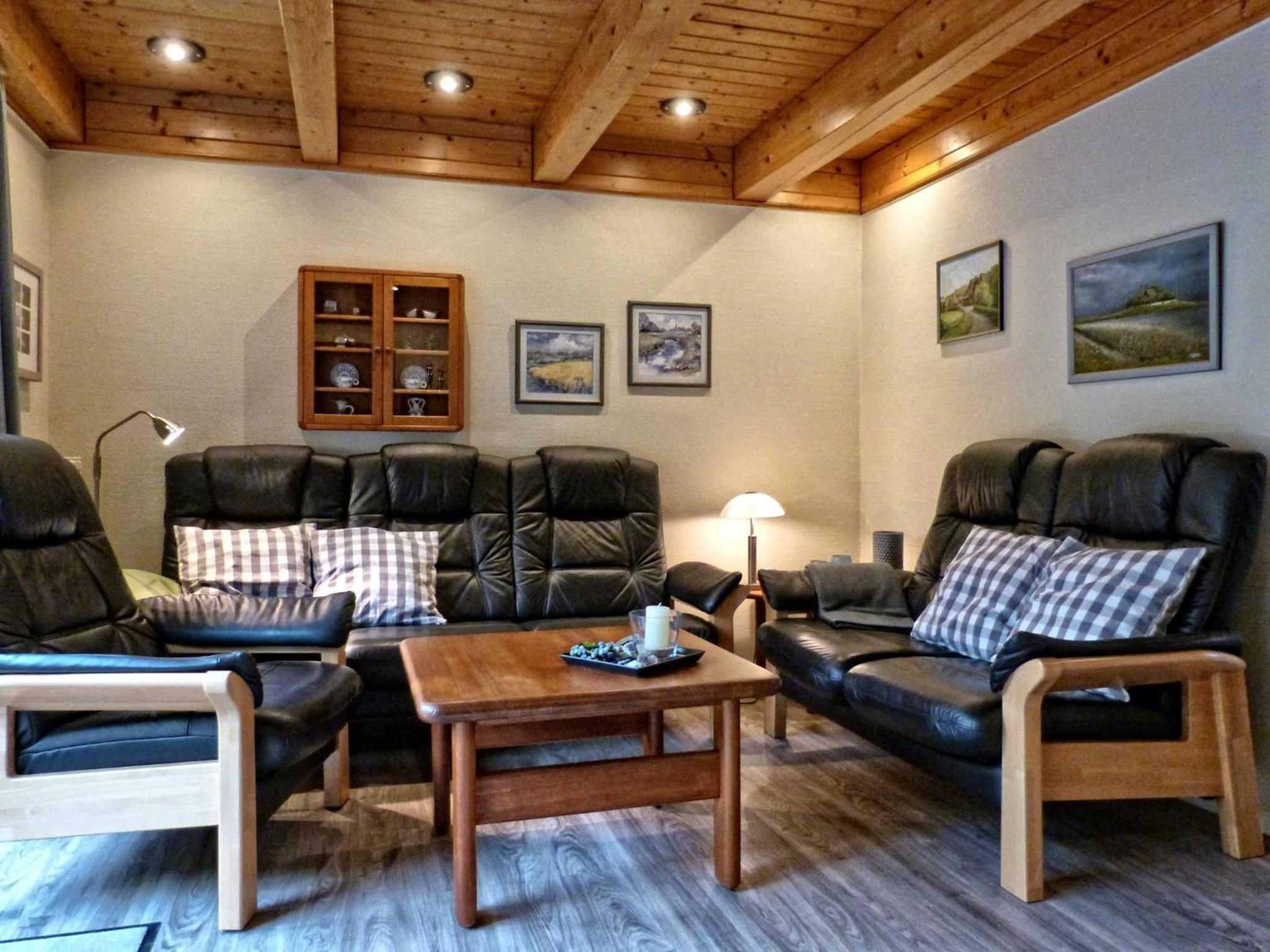 Two-Bedroom House photo 2