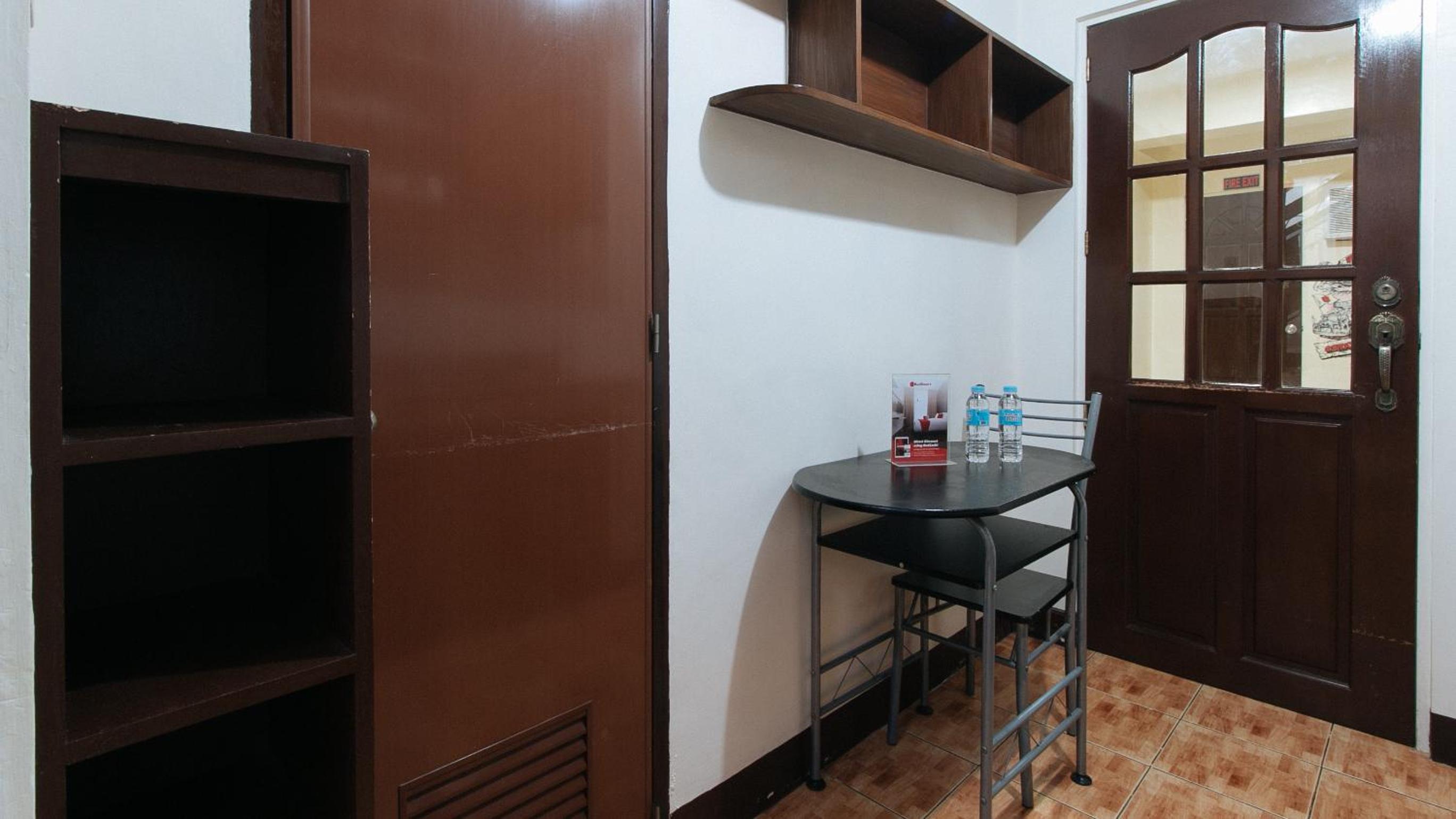 Deluxe Room - Photo 21